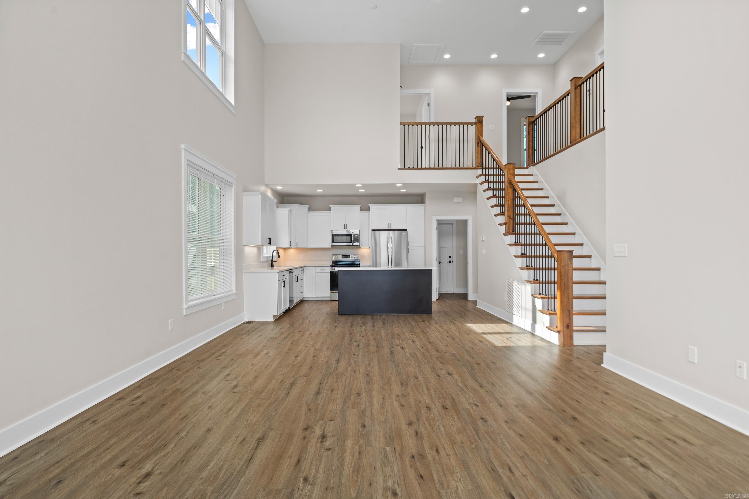 POND VIEW ESTATES - Residential Lease