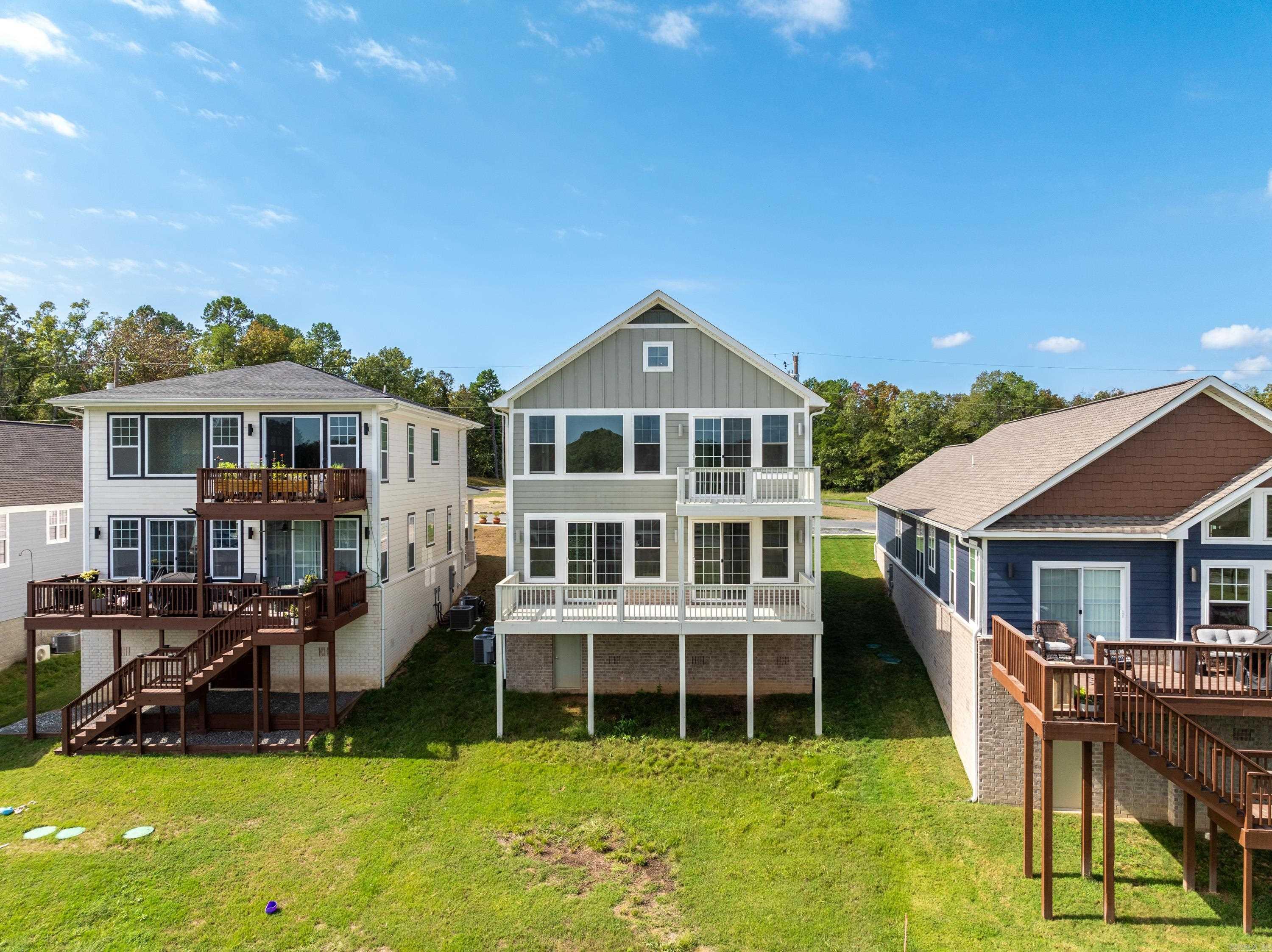 POND VIEW ESTATES - Residential Lease