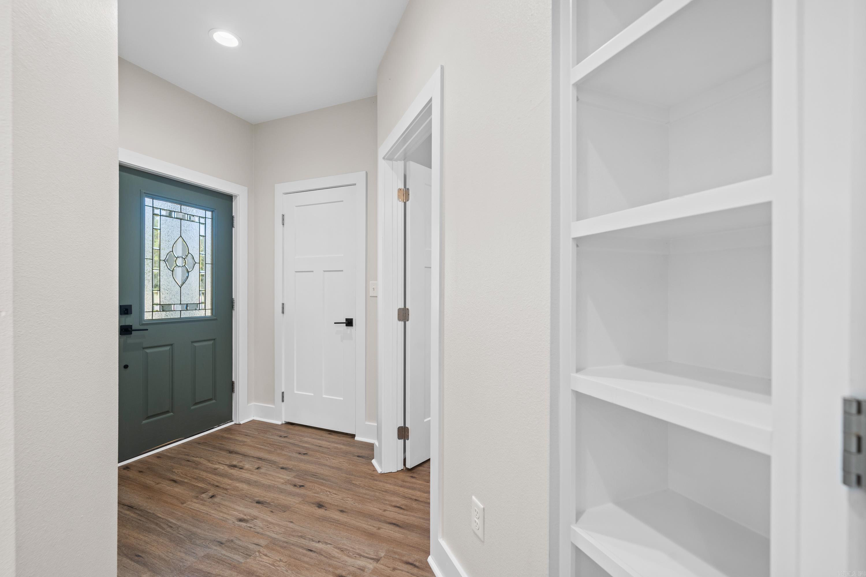 POND VIEW ESTATES - Residential Lease