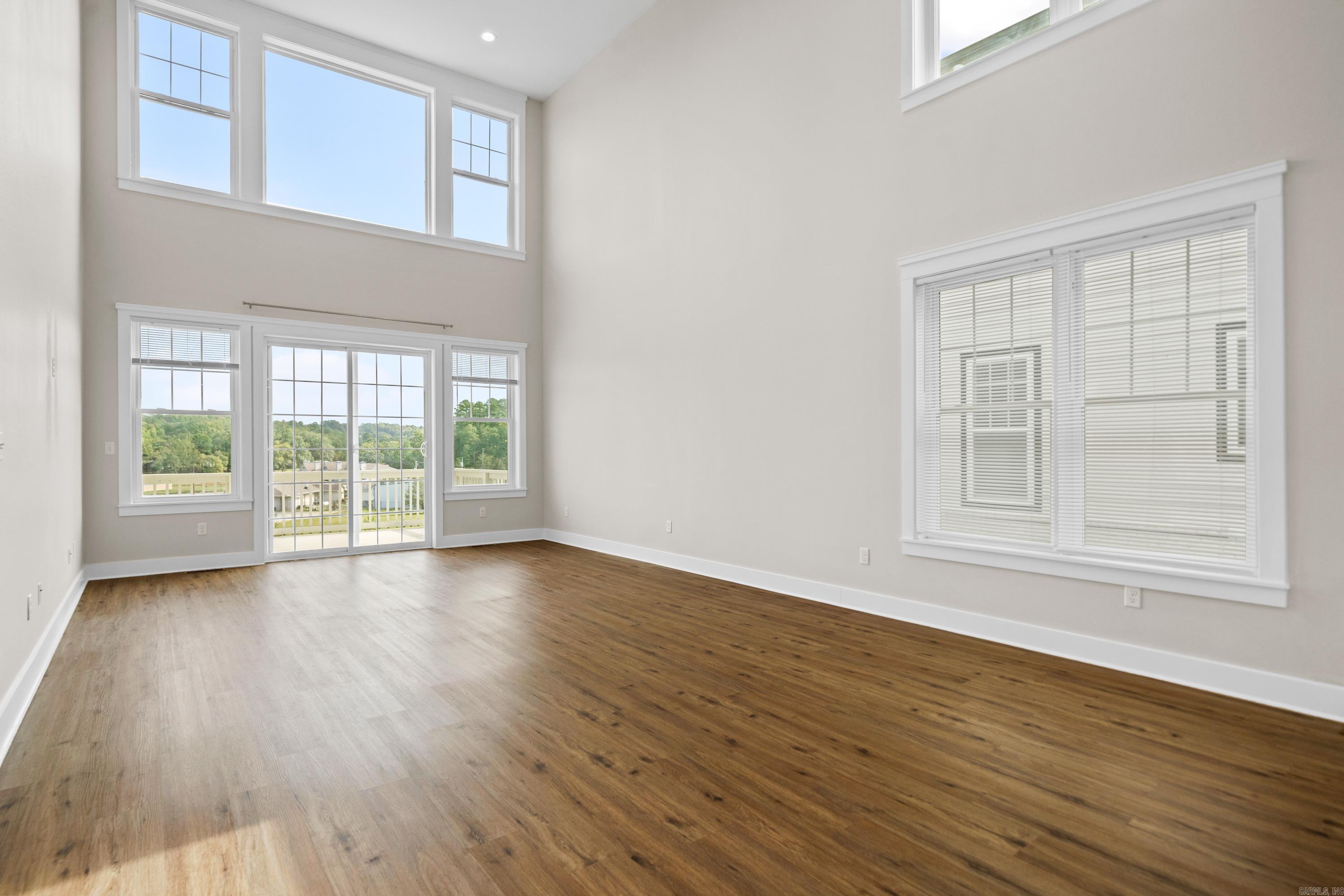 POND VIEW ESTATES - Residential Lease