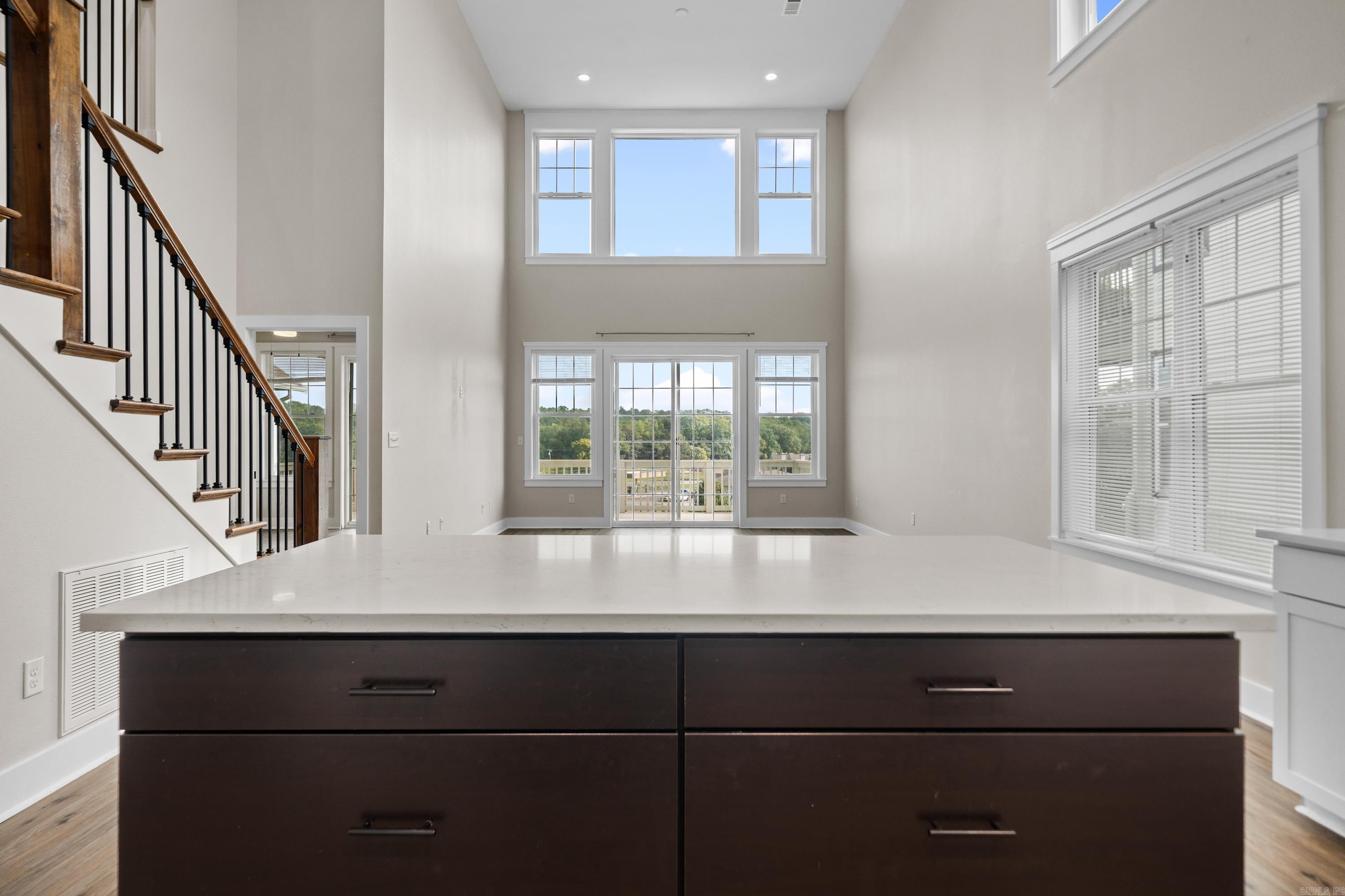 POND VIEW ESTATES - Residential Lease