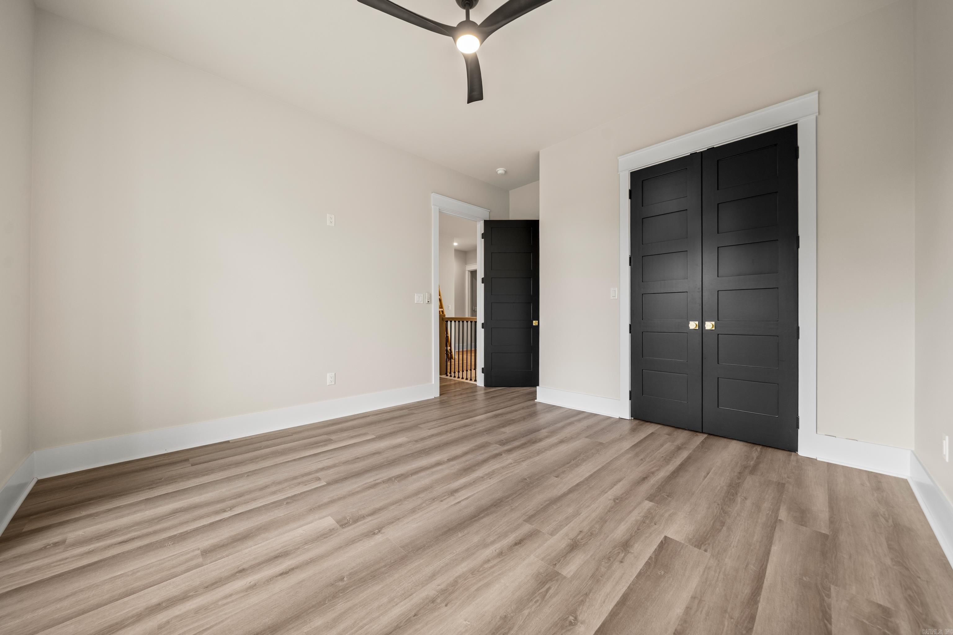 ARLINGTON PARK - Residential