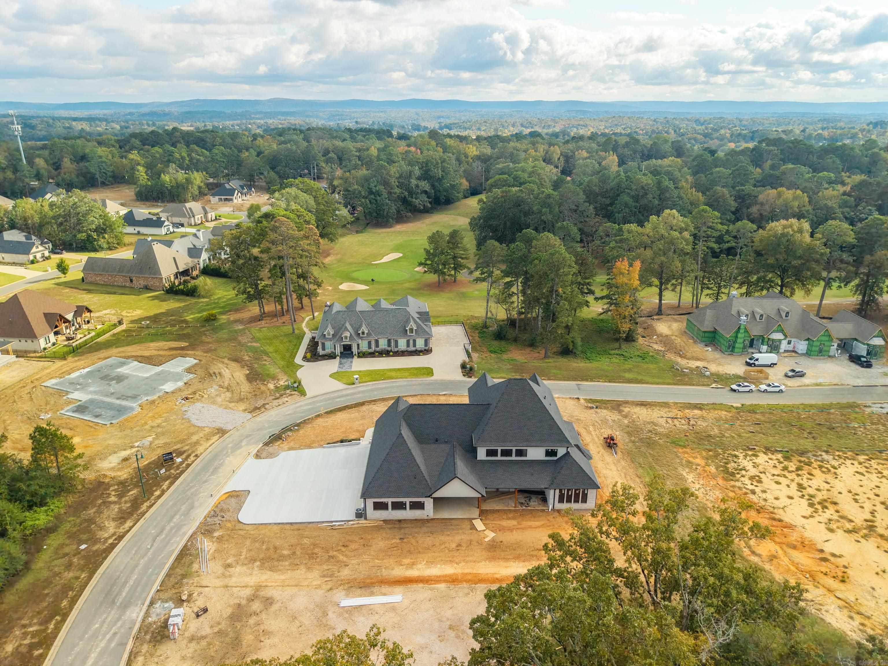 ARLINGTON PARK - Residential