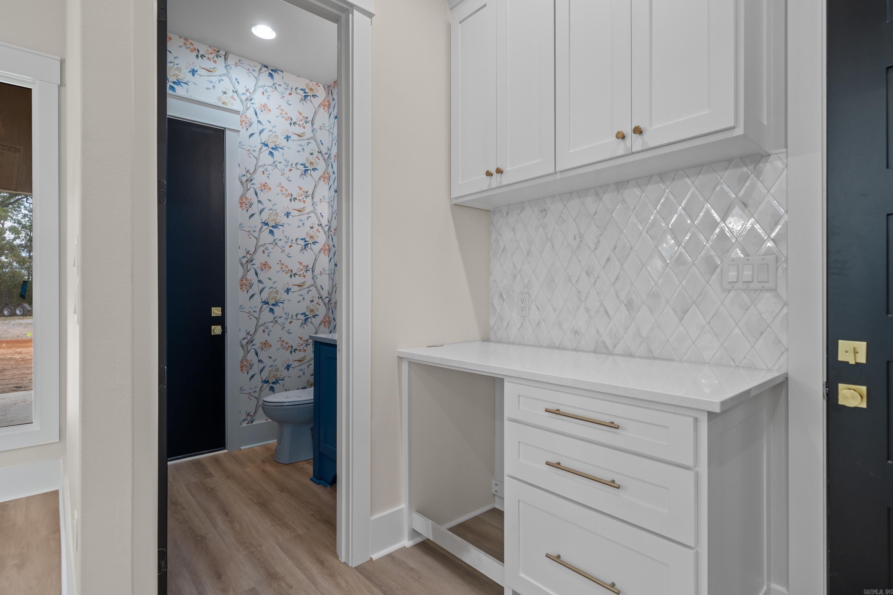 ARLINGTON PARK - Residential