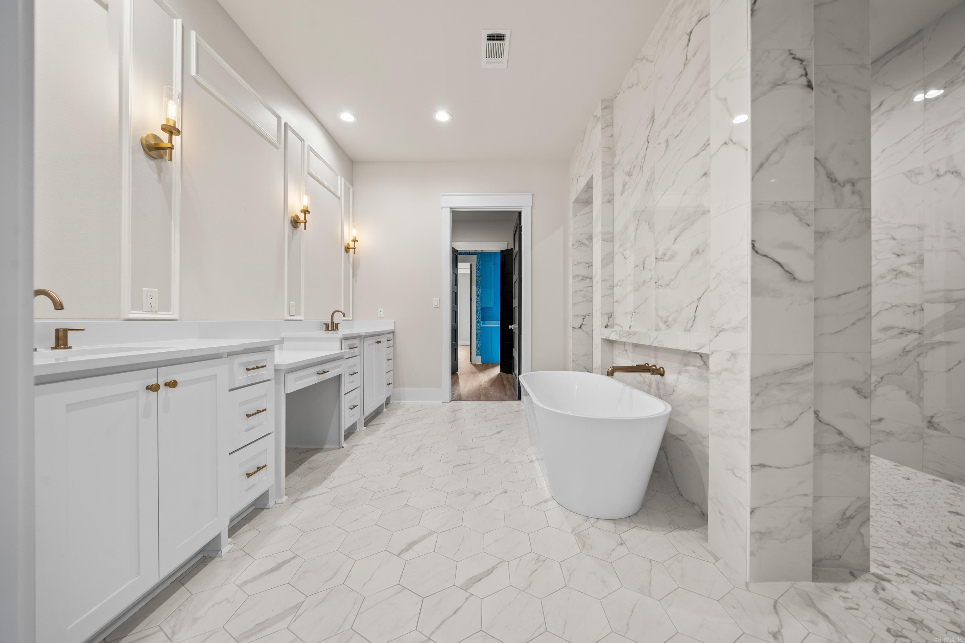 ARLINGTON PARK - Residential