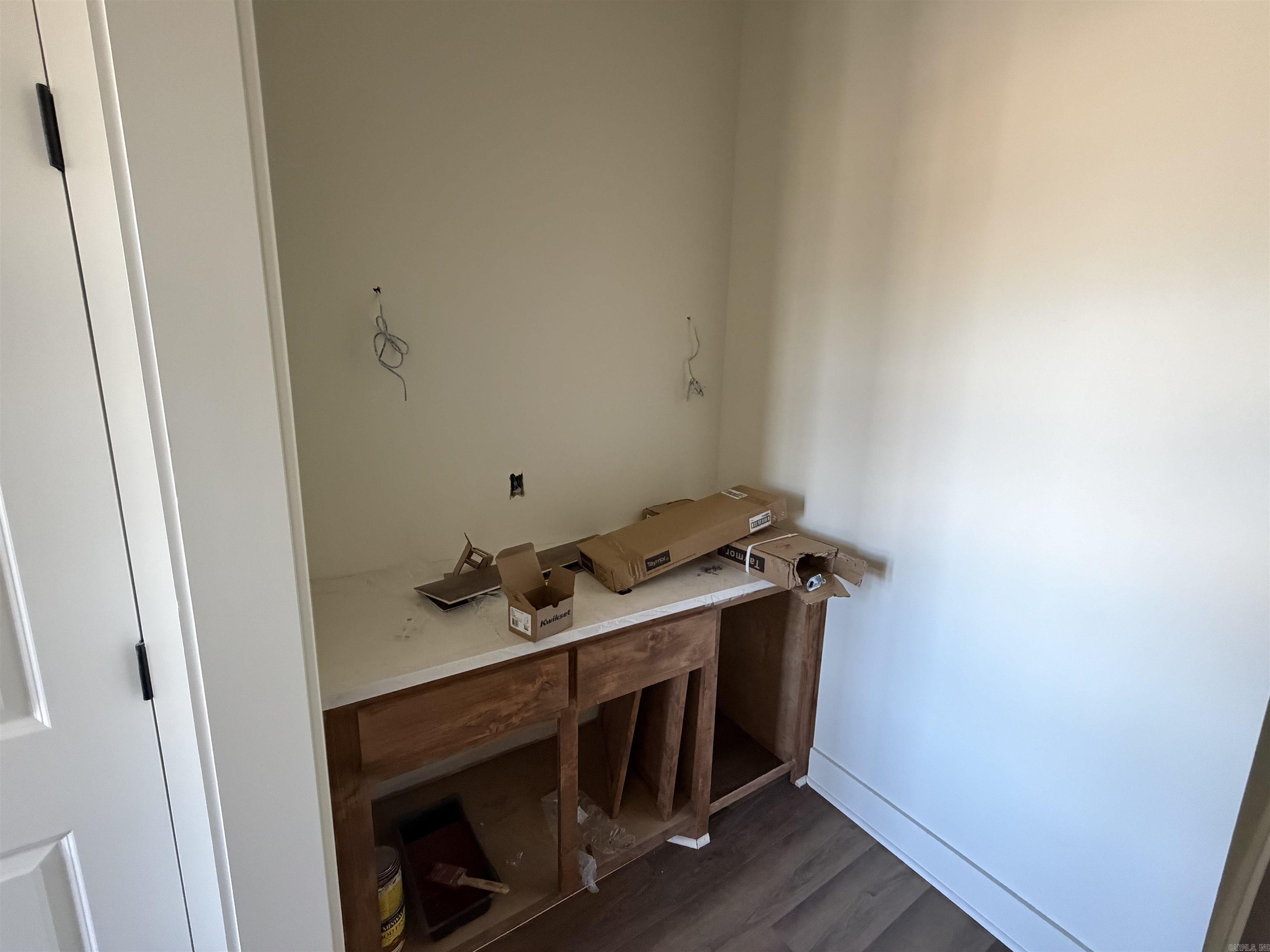 SUNSET LANDING - Residential