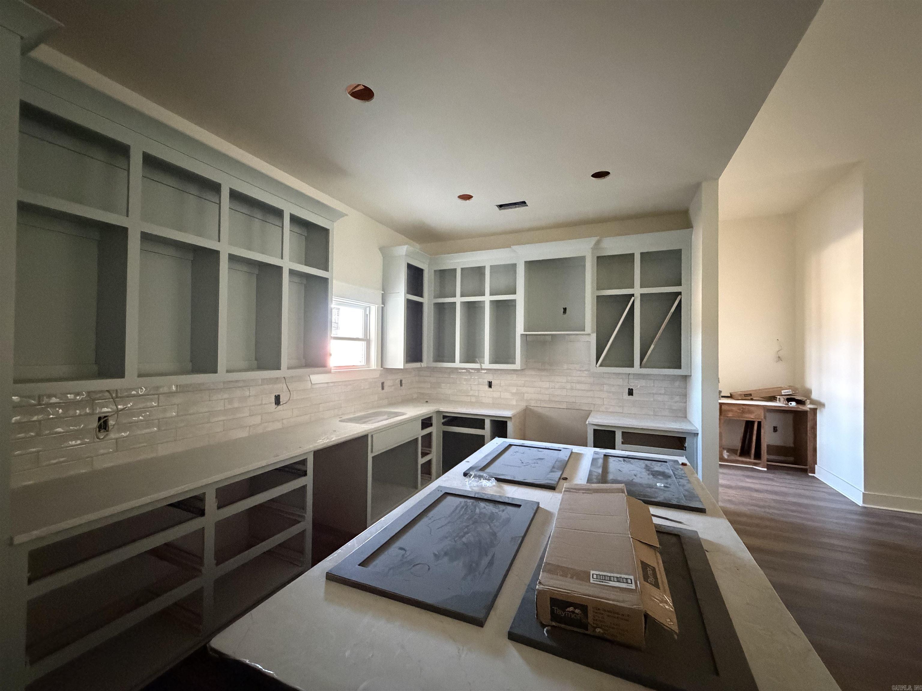 SUNSET LANDING - Residential