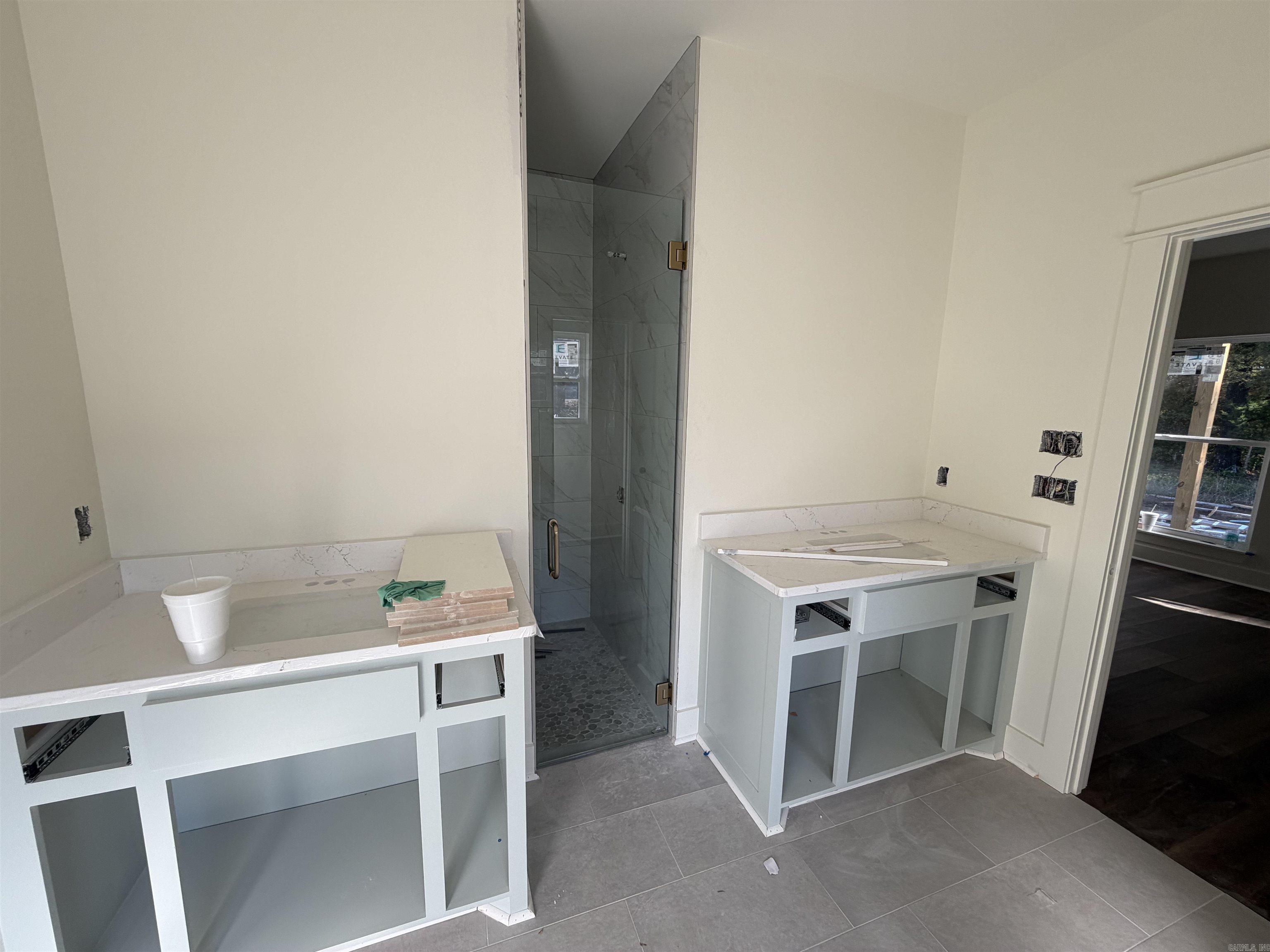 SUNSET LANDING - Residential