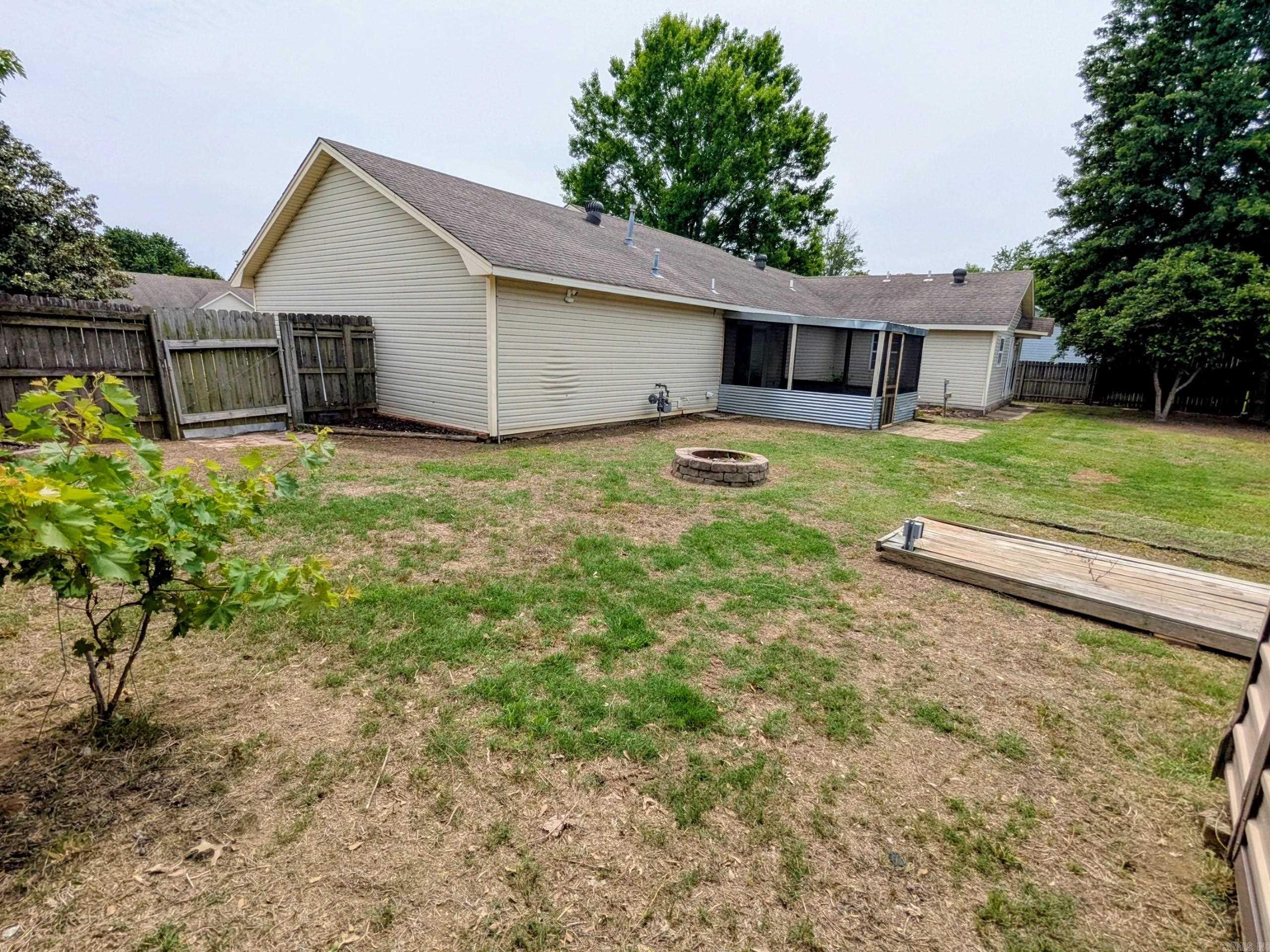 COUNTRY WOOD - Residential