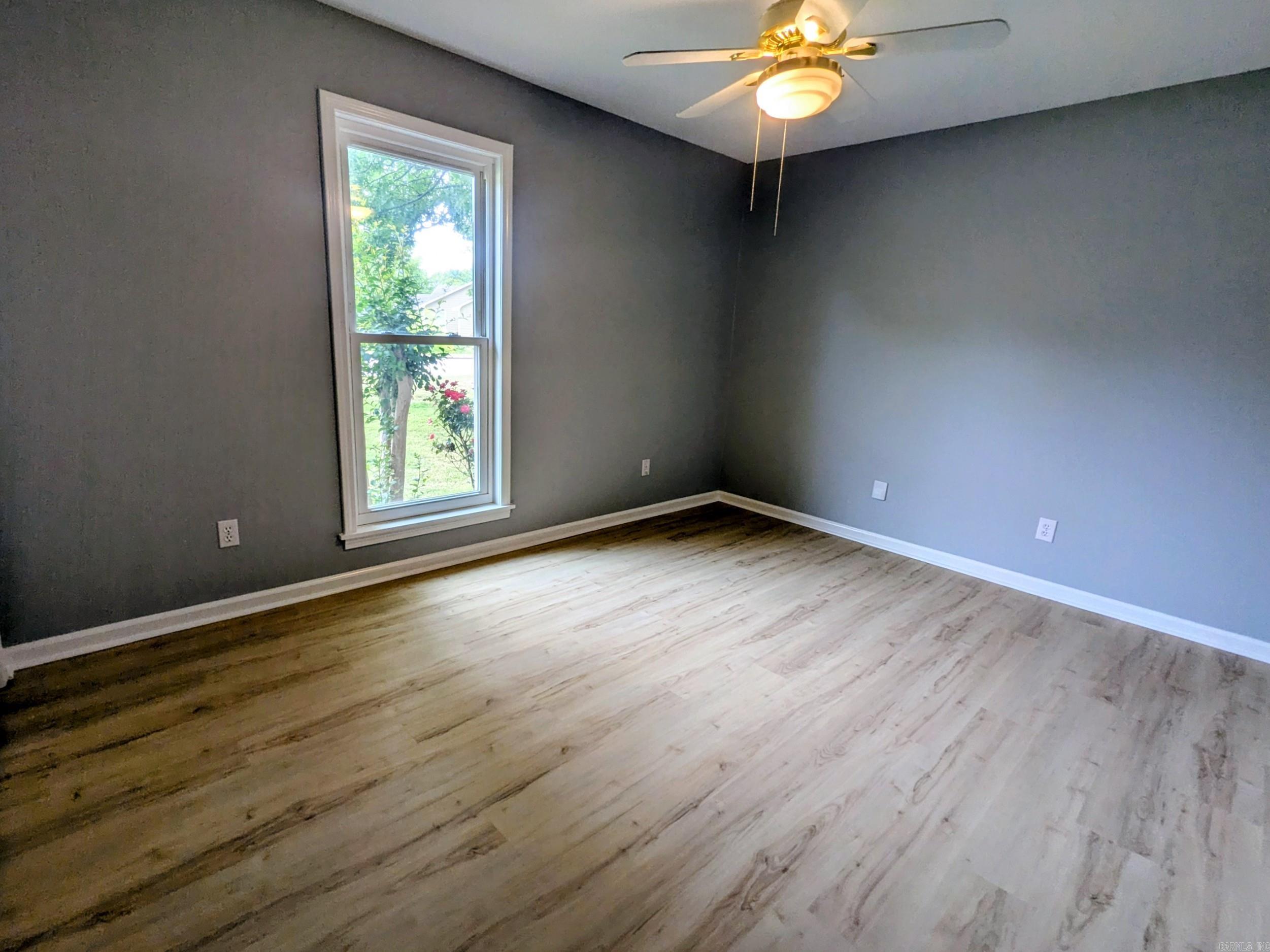 COUNTRY WOOD - Residential