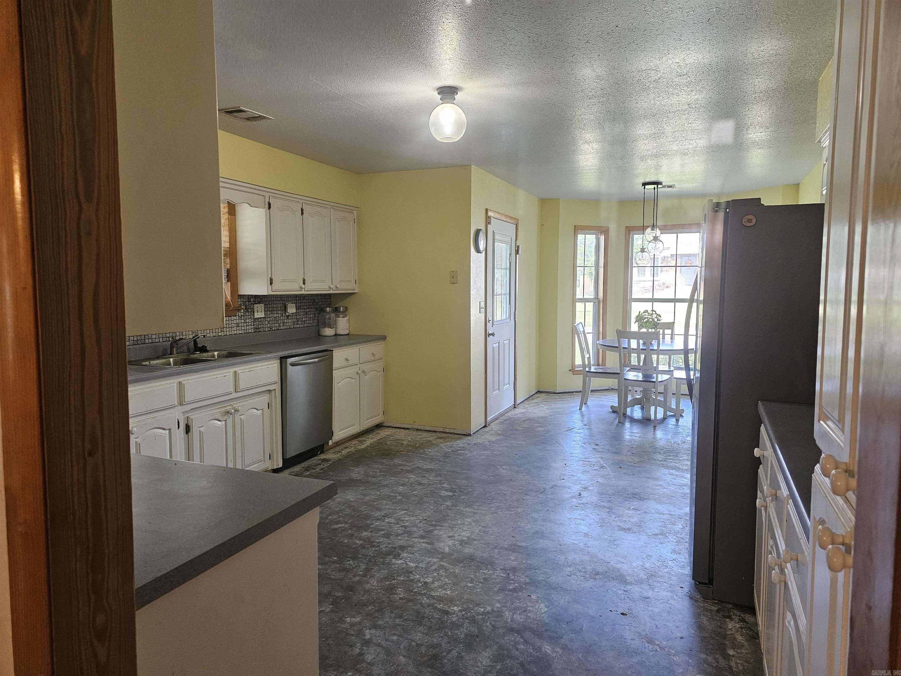 R D WADDILL - Residential