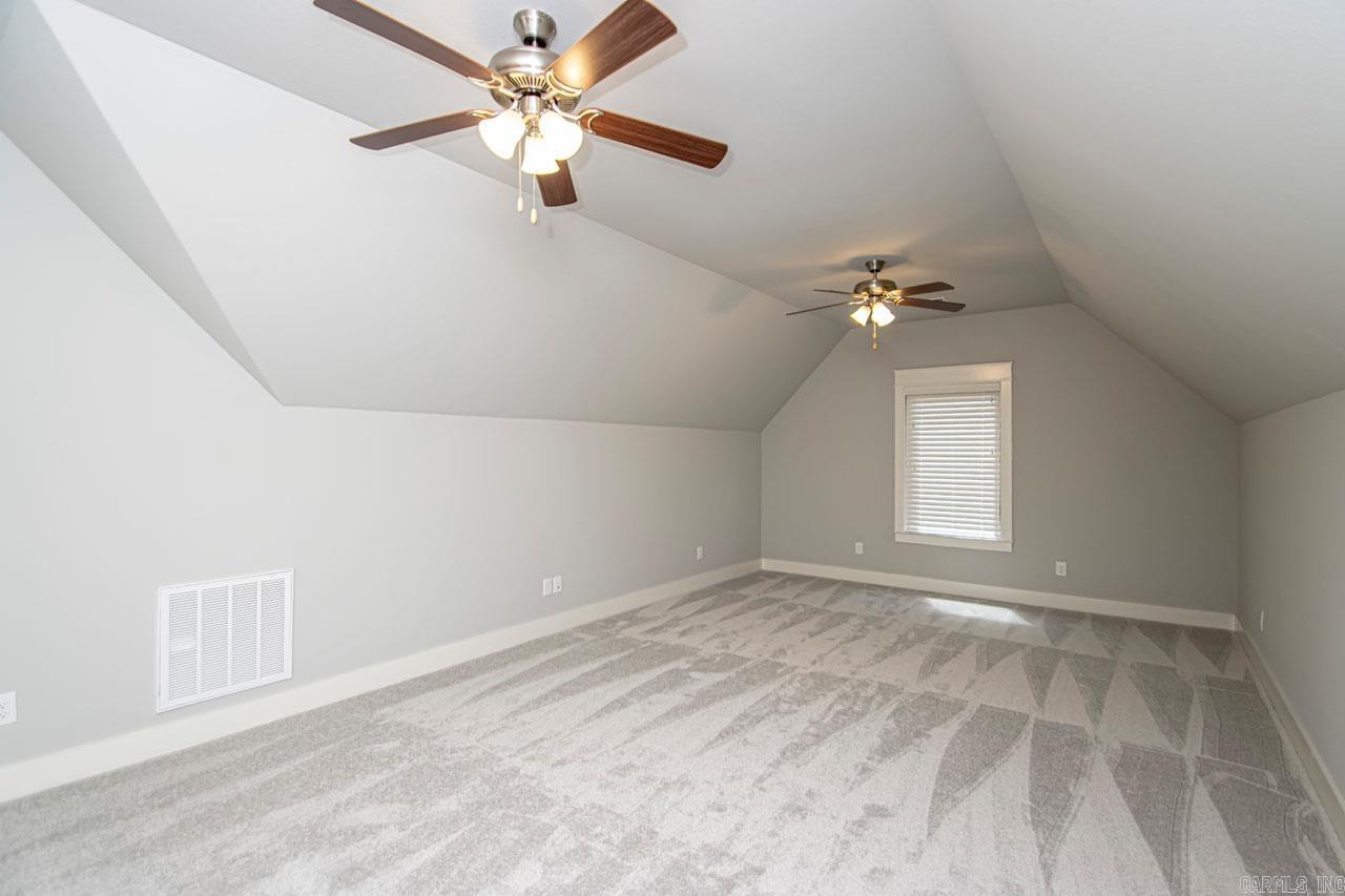 HURRICANE GARDENS - Residential