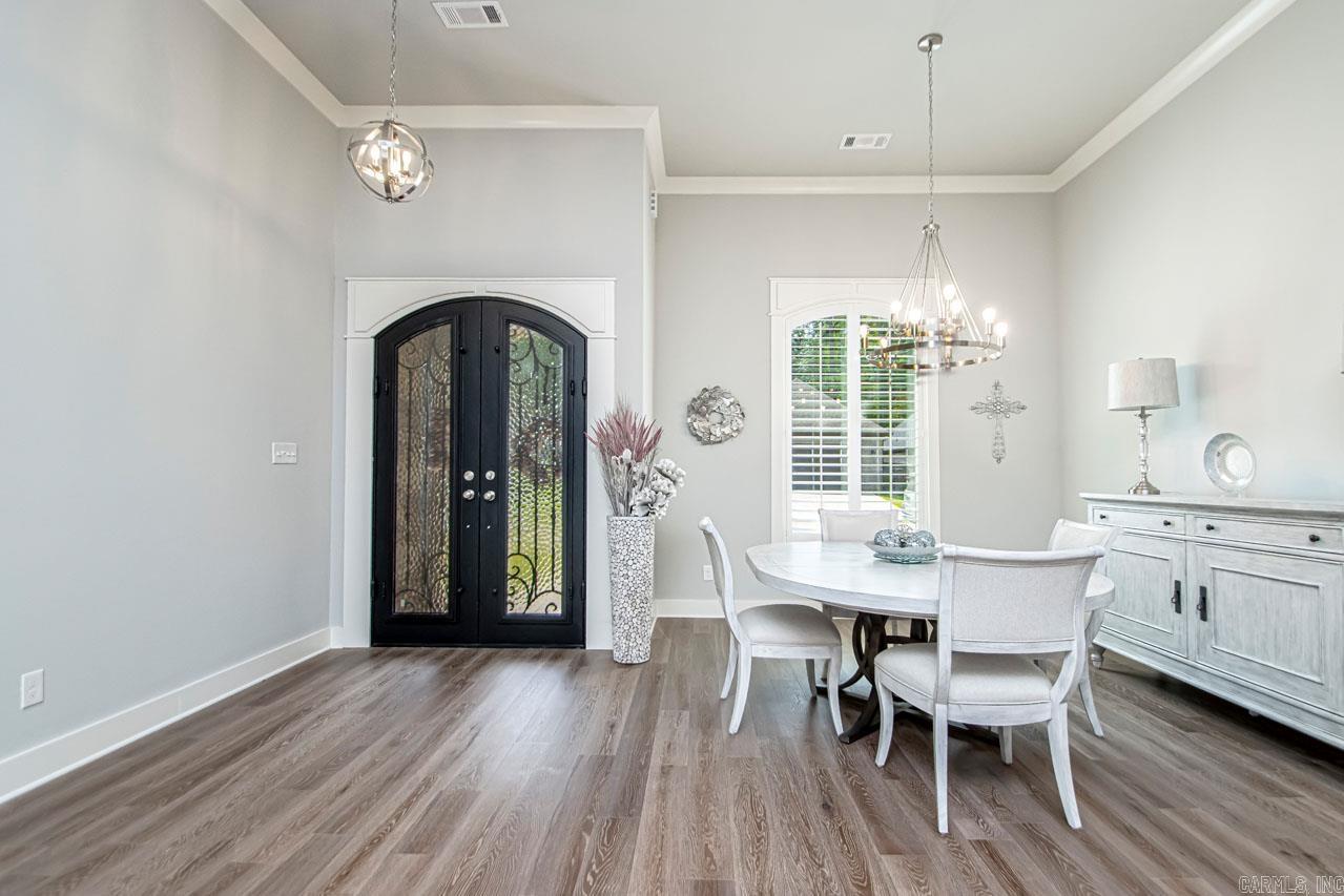 HURRICANE GARDENS - Residential