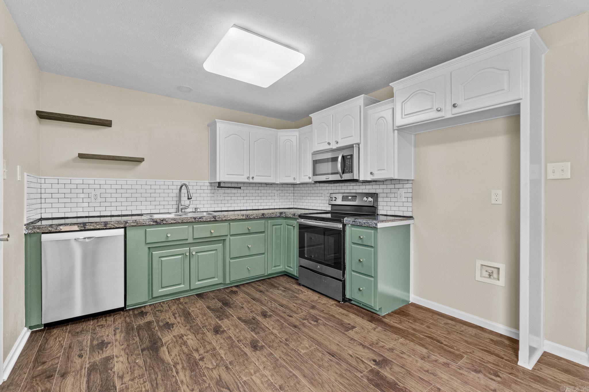 WEATHERWOOD - Residential