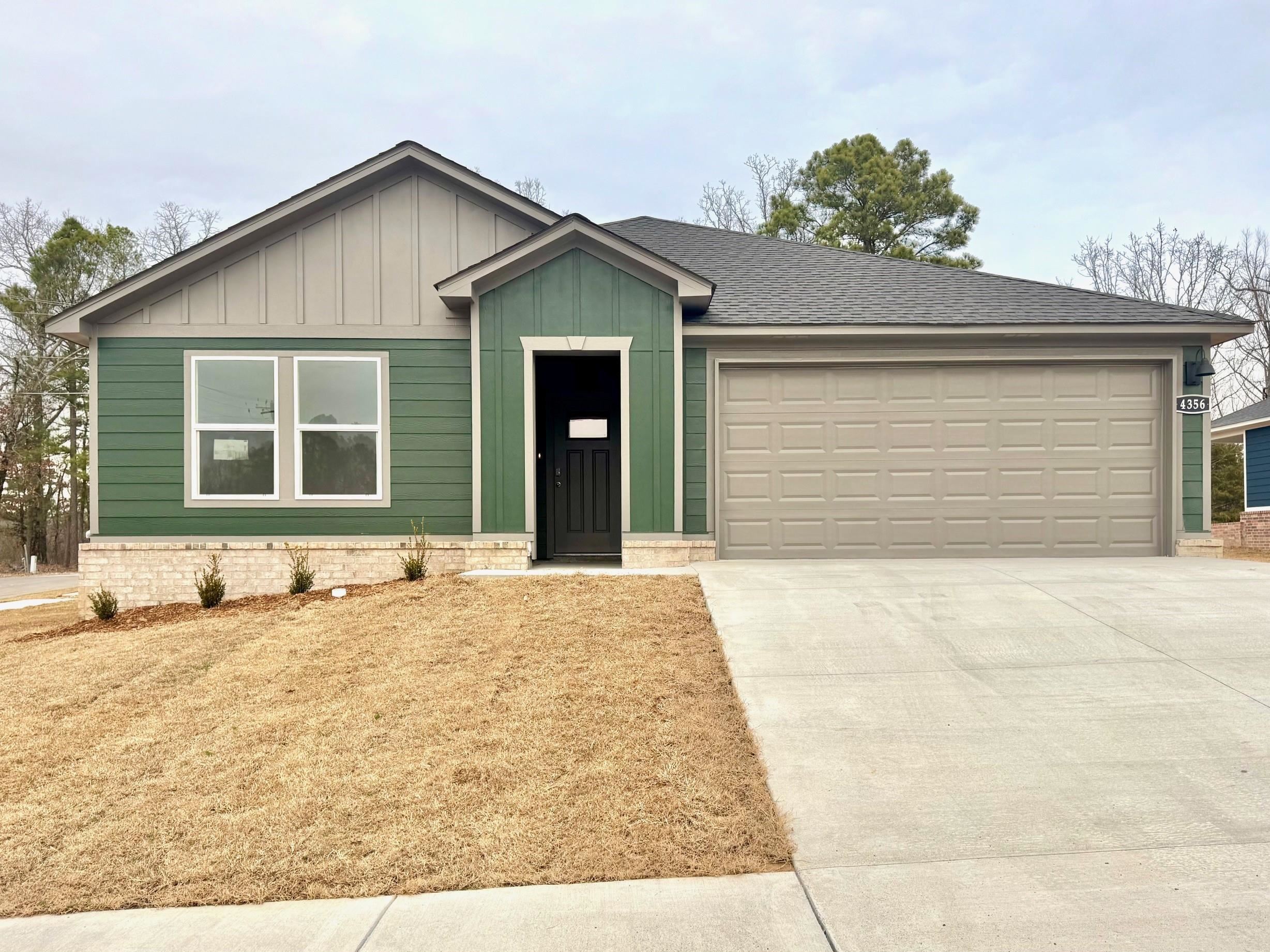 Representative photos only and vary as built! The Justin Floorplan is one of our single-story floorplans featured in Kensington Place community in Bryant, Arkansas. This spacious floor plan includes 4-bedroom, 2-bathroom, and a 2-car garage with an open concept living area, where your kitchen, living, and dining areas blend seamlessly into a space perfect for everyday living and entertaining. The kitchen features 36” cabinets, quartz countertops, and stainless-steel appliances. Fabulous open floorplan. The primary bedroom has an en-suite bathroom that features a walk-in closet, and a walk-in shower. Taxes estimated. Actual taxes TBD. Special builder 10-year warranty. $75 Transfer fee.