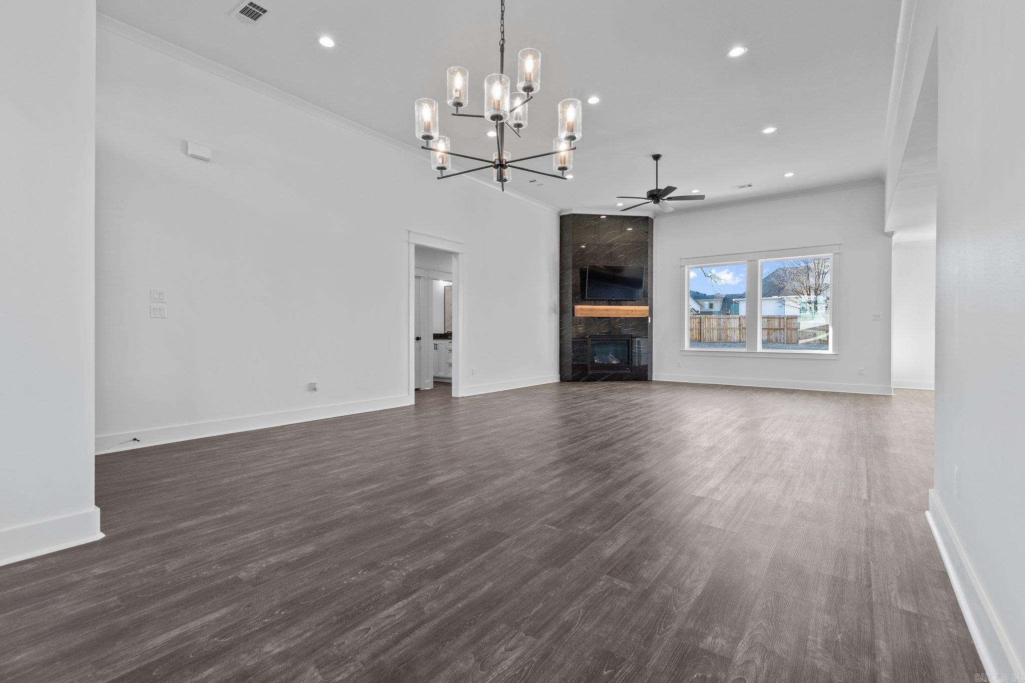 THE POINTE HURRICANE ESTATES - Residential