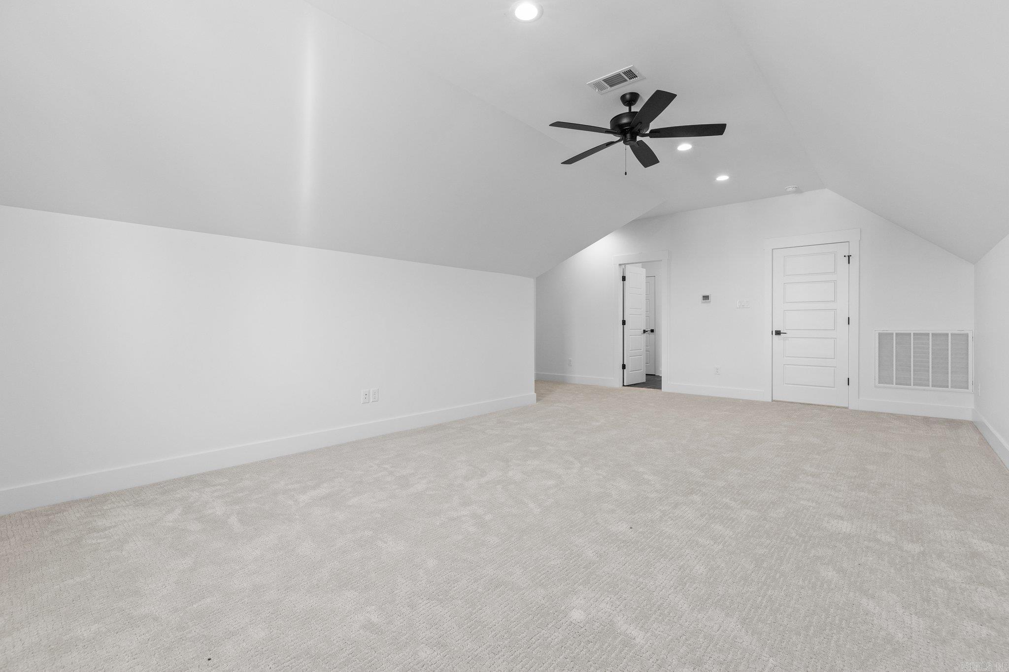 THE POINTE HURRICANE ESTATES - Residential