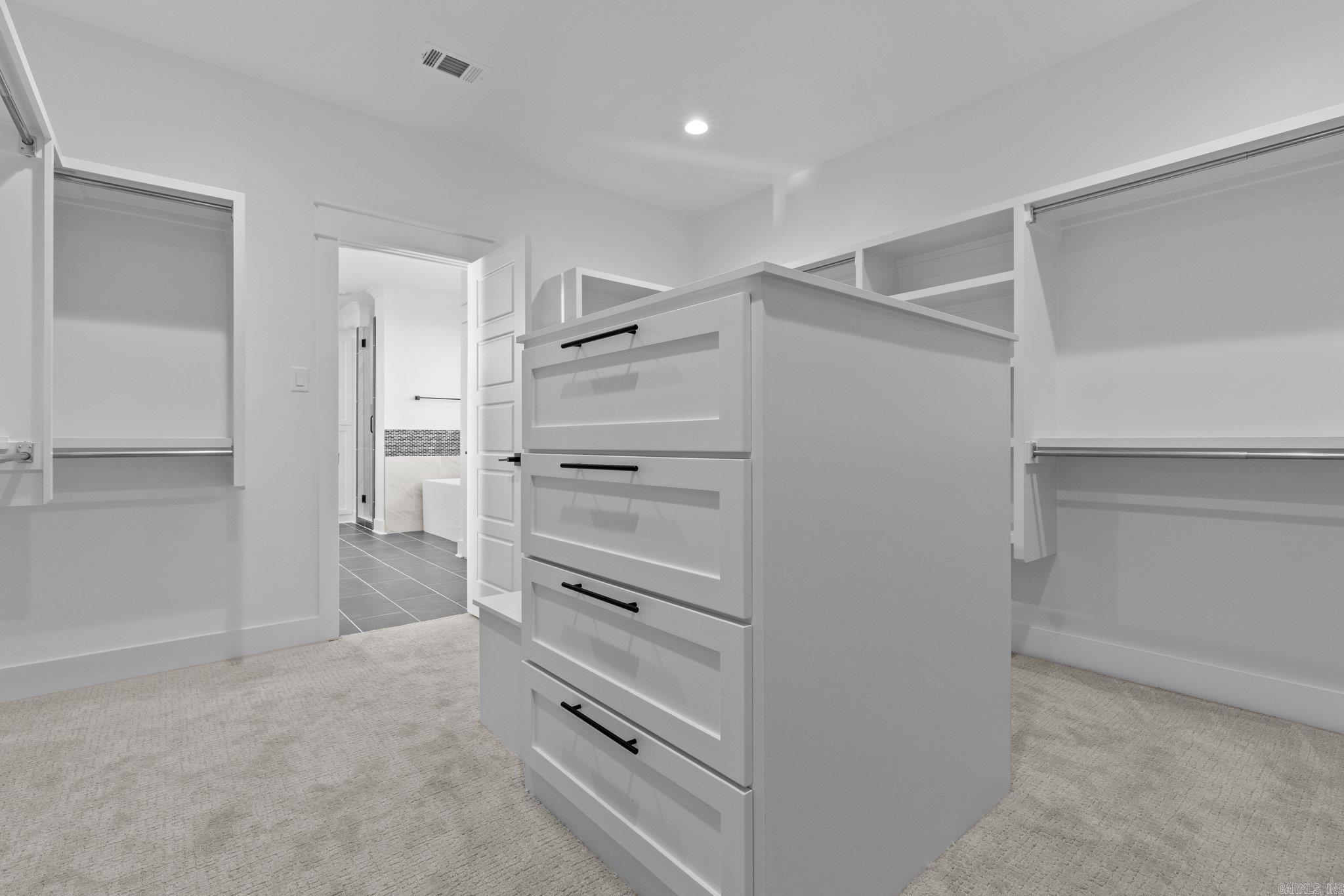 THE POINTE HURRICANE ESTATES - Residential