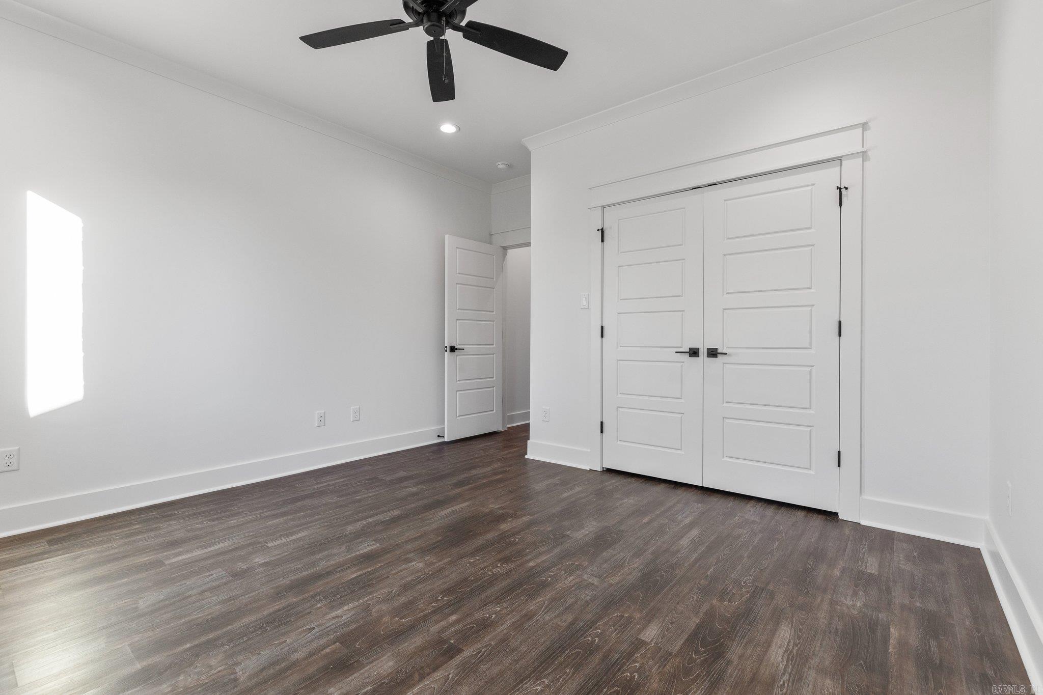 THE POINTE HURRICANE ESTATES - Residential