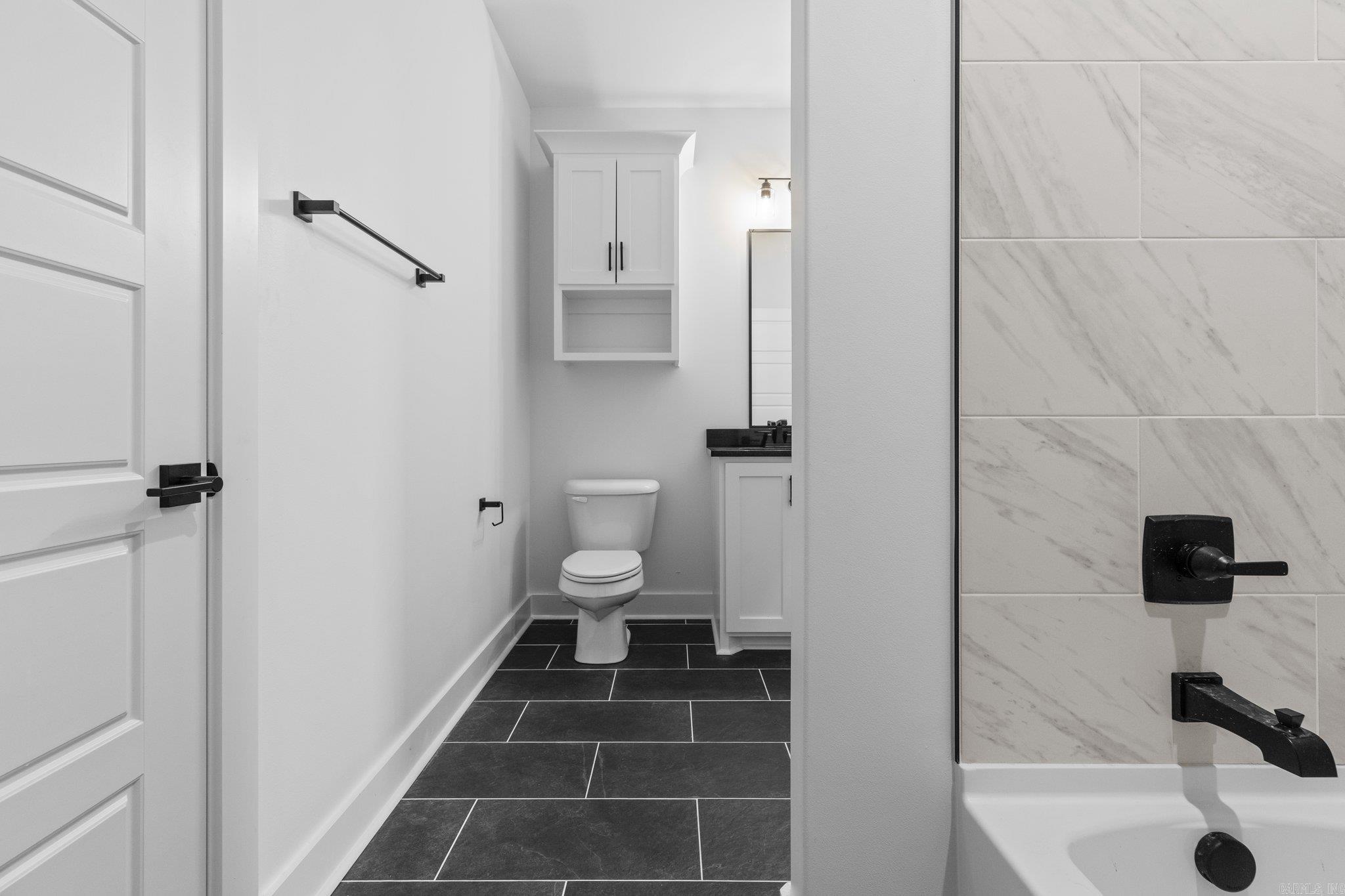 THE POINTE HURRICANE ESTATES - Residential