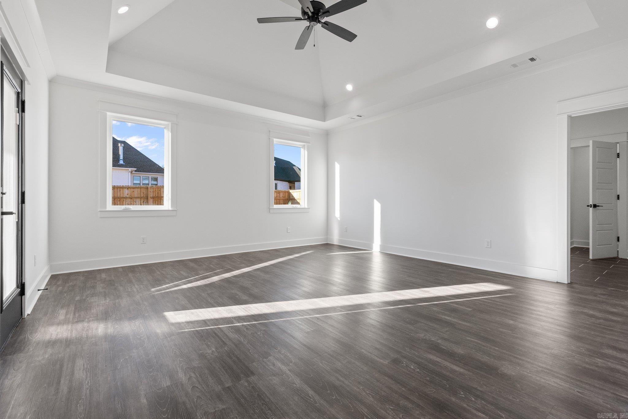 THE POINTE HURRICANE ESTATES - Residential