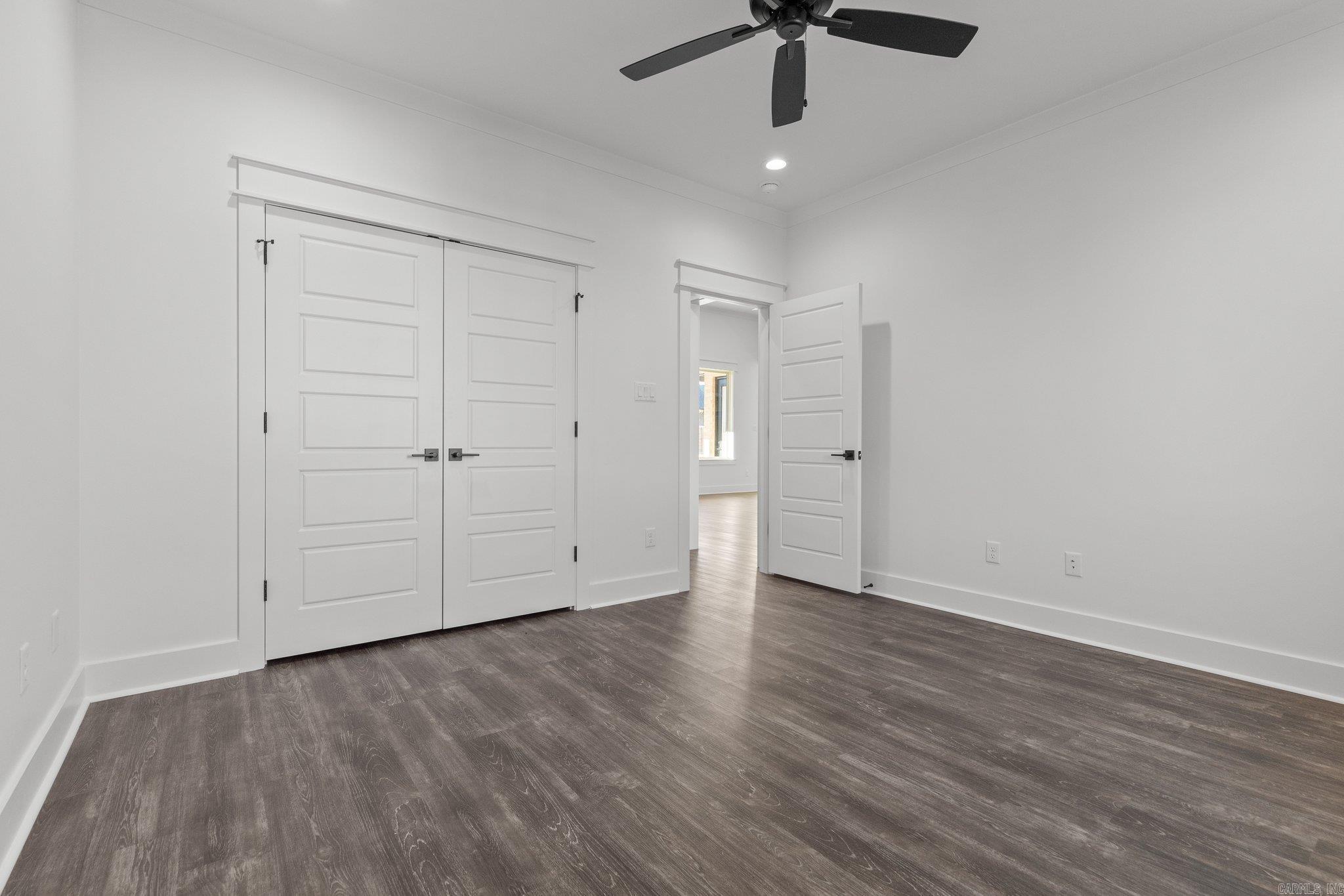 THE POINTE HURRICANE ESTATES - Residential