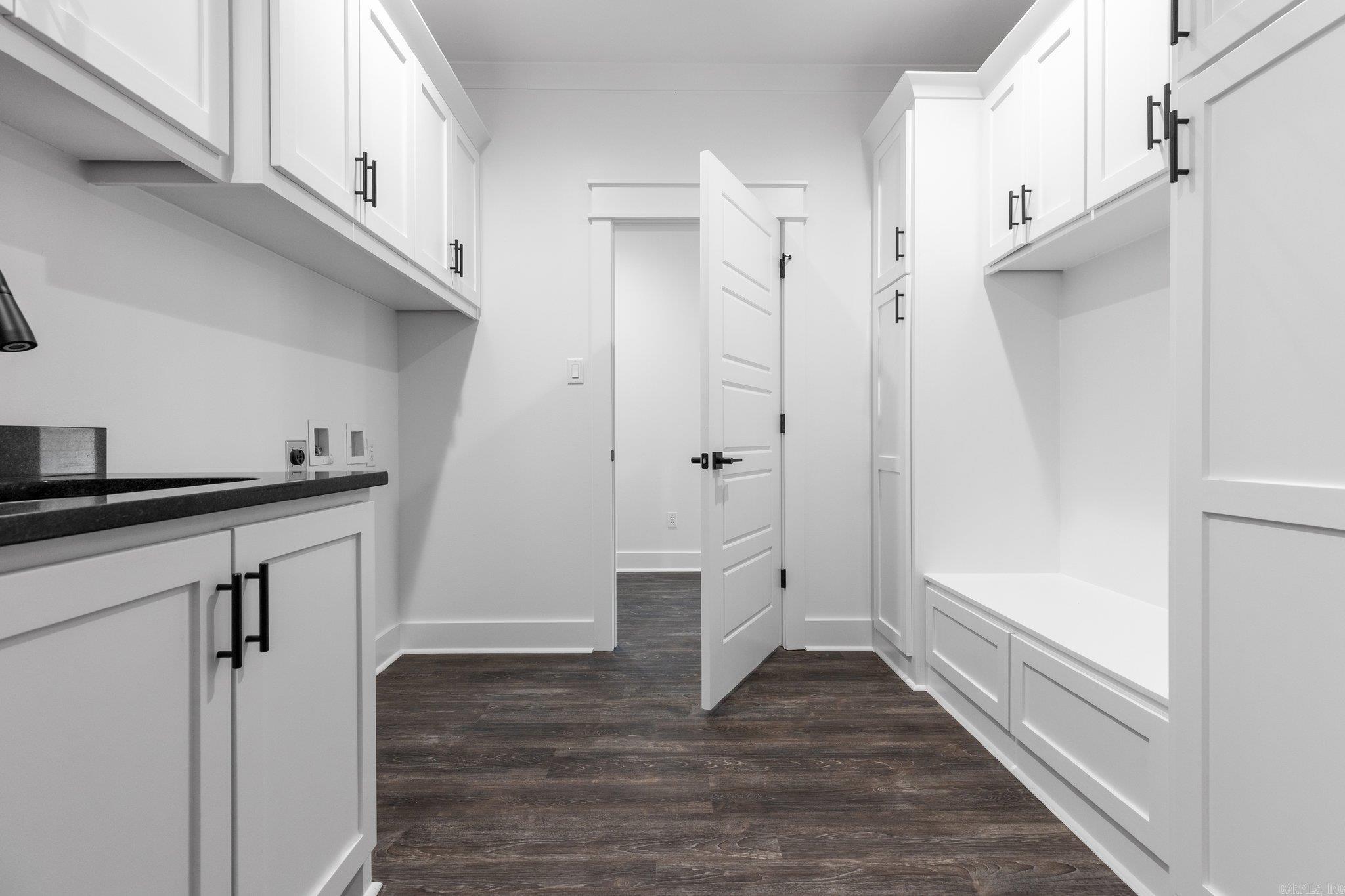 THE POINTE HURRICANE ESTATES - Residential