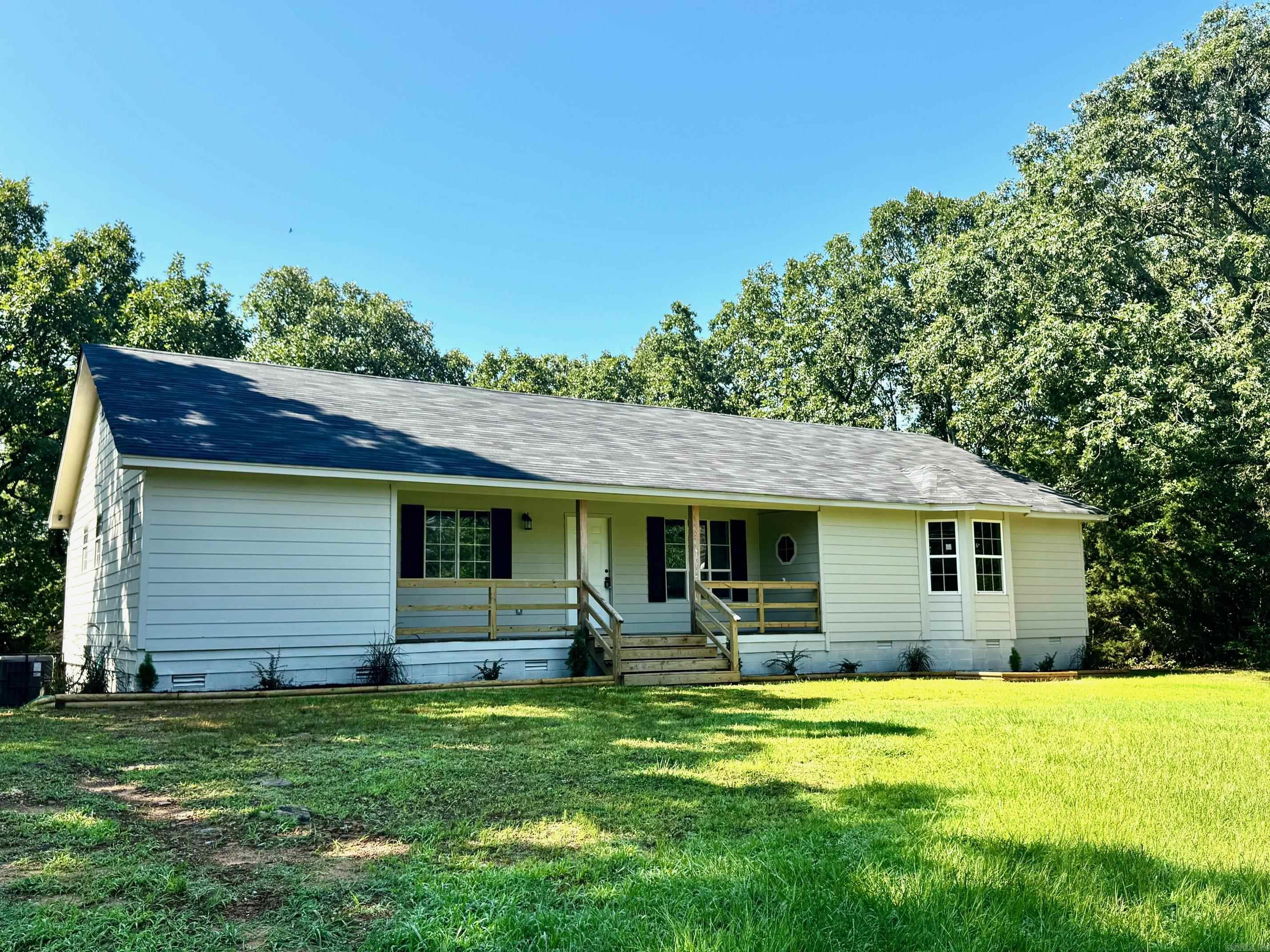 LAKE FARM - Residential