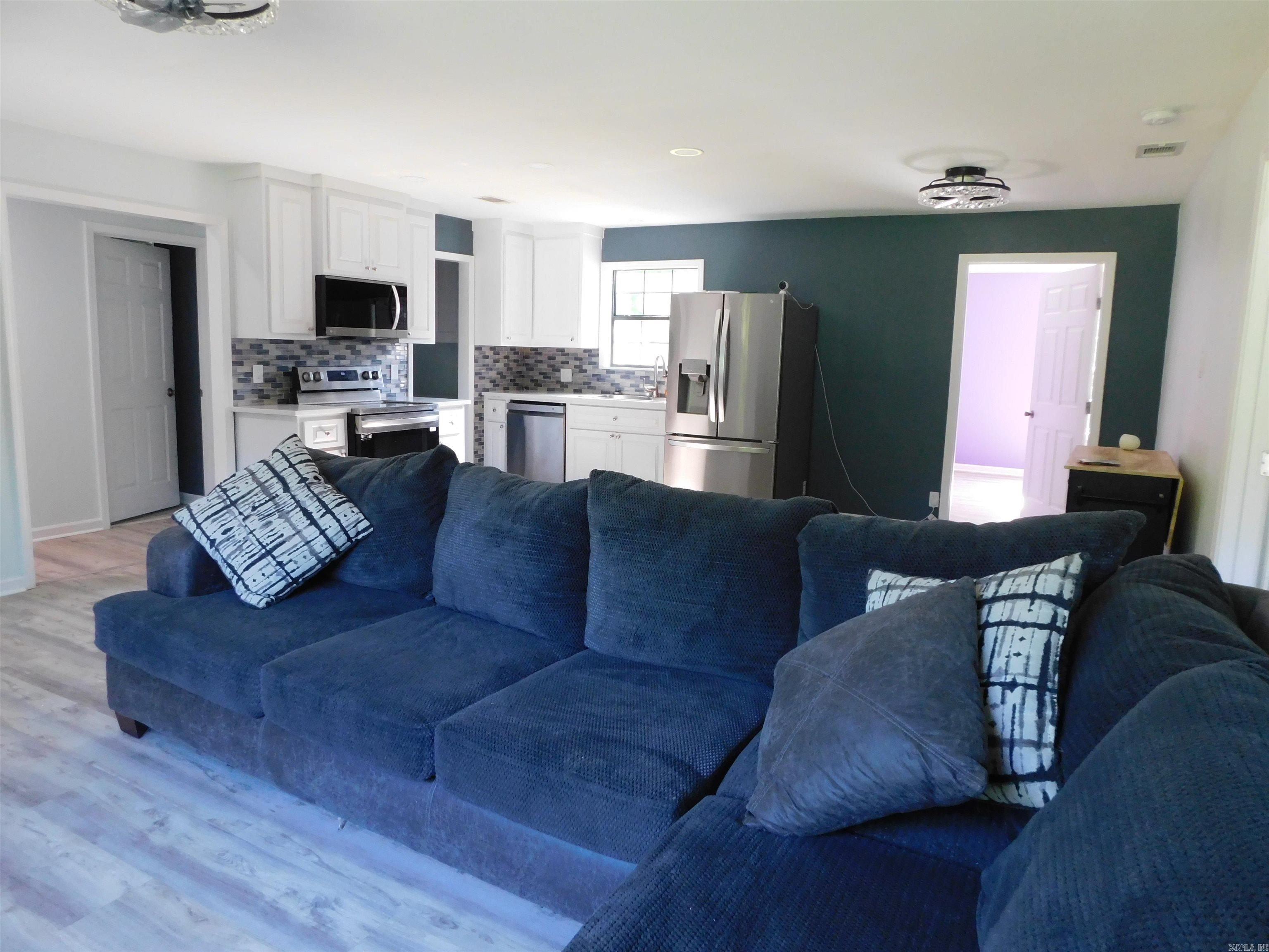 Ellen Acres - Residential