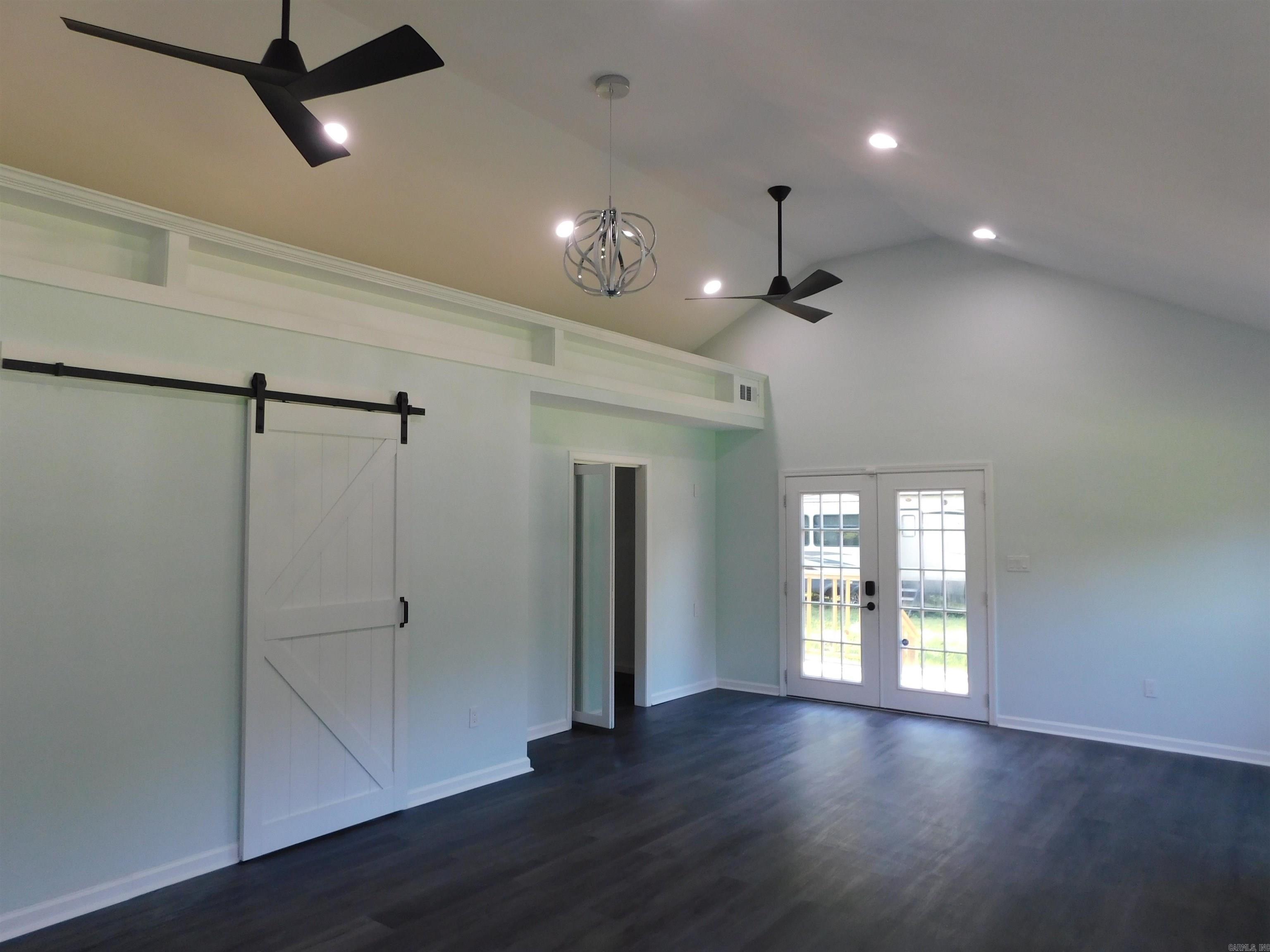 Ellen Acres - Residential