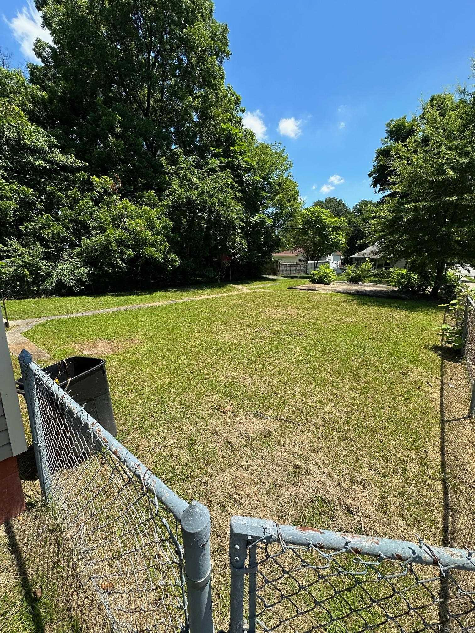 HOLTS INDUSTRIAL - Residential