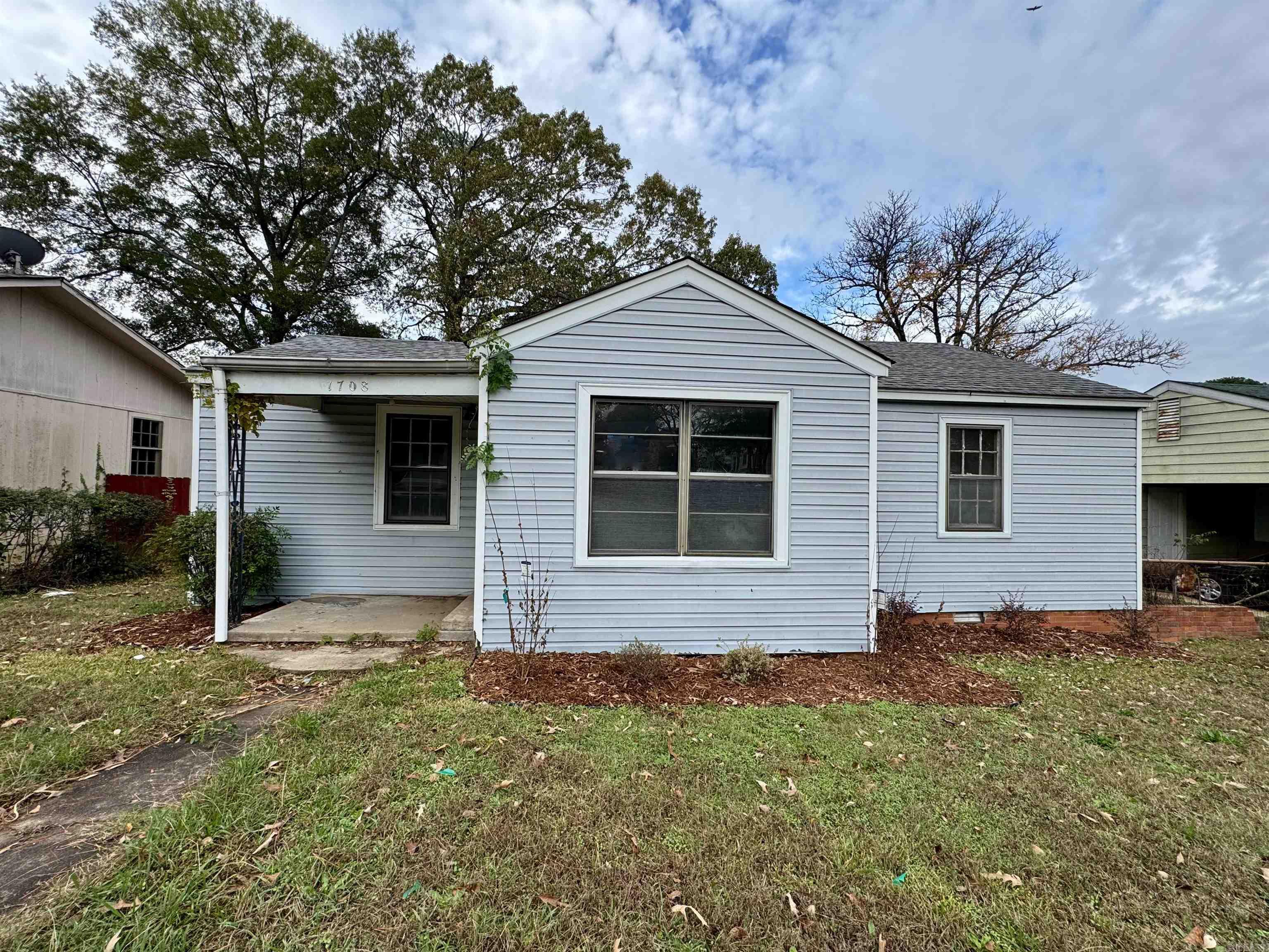 PINE FOREST - Residential