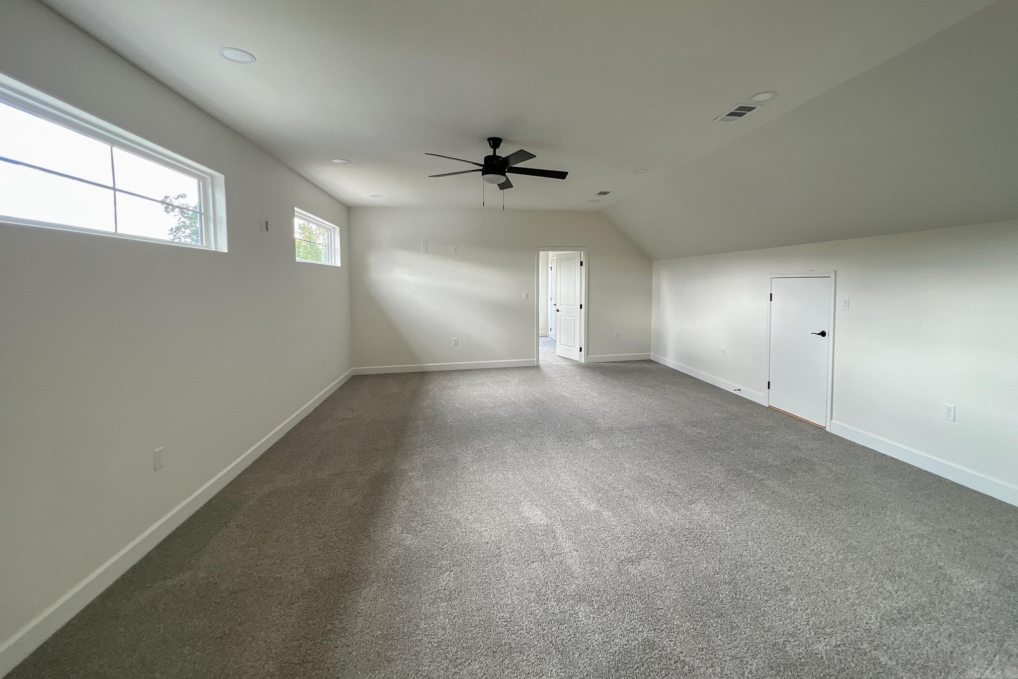 CHENAL VALLEY EPERNAY PLACE - Residential