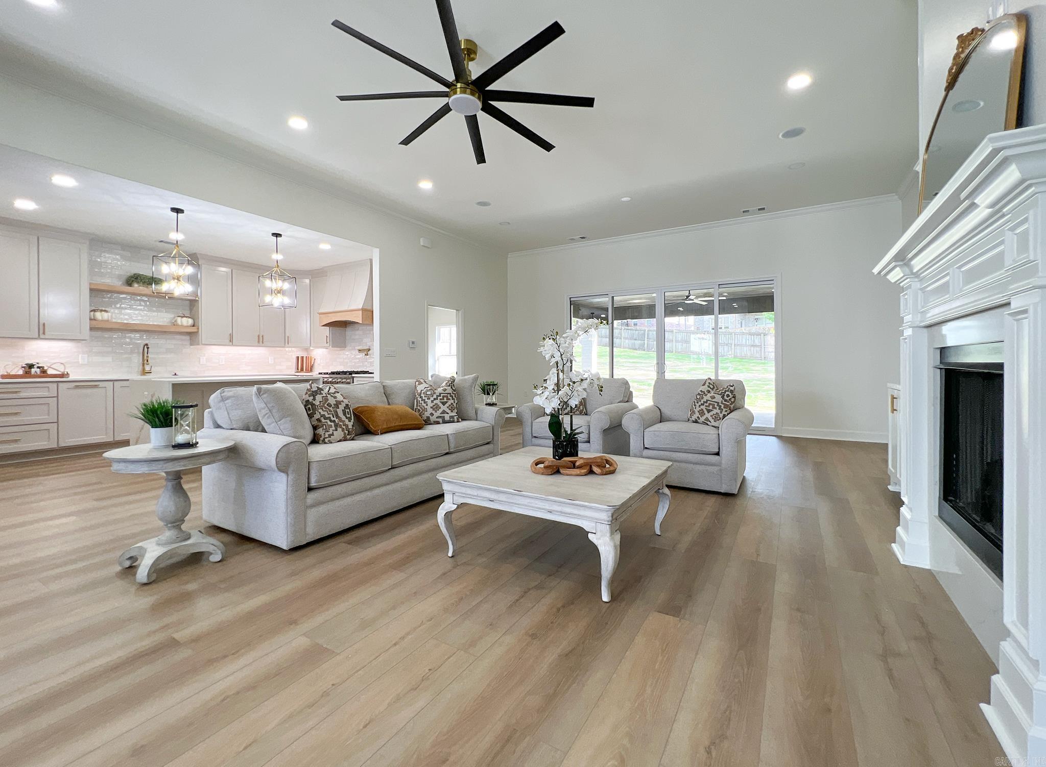 CHENAL VALLEY EPERNAY PLACE - Residential
