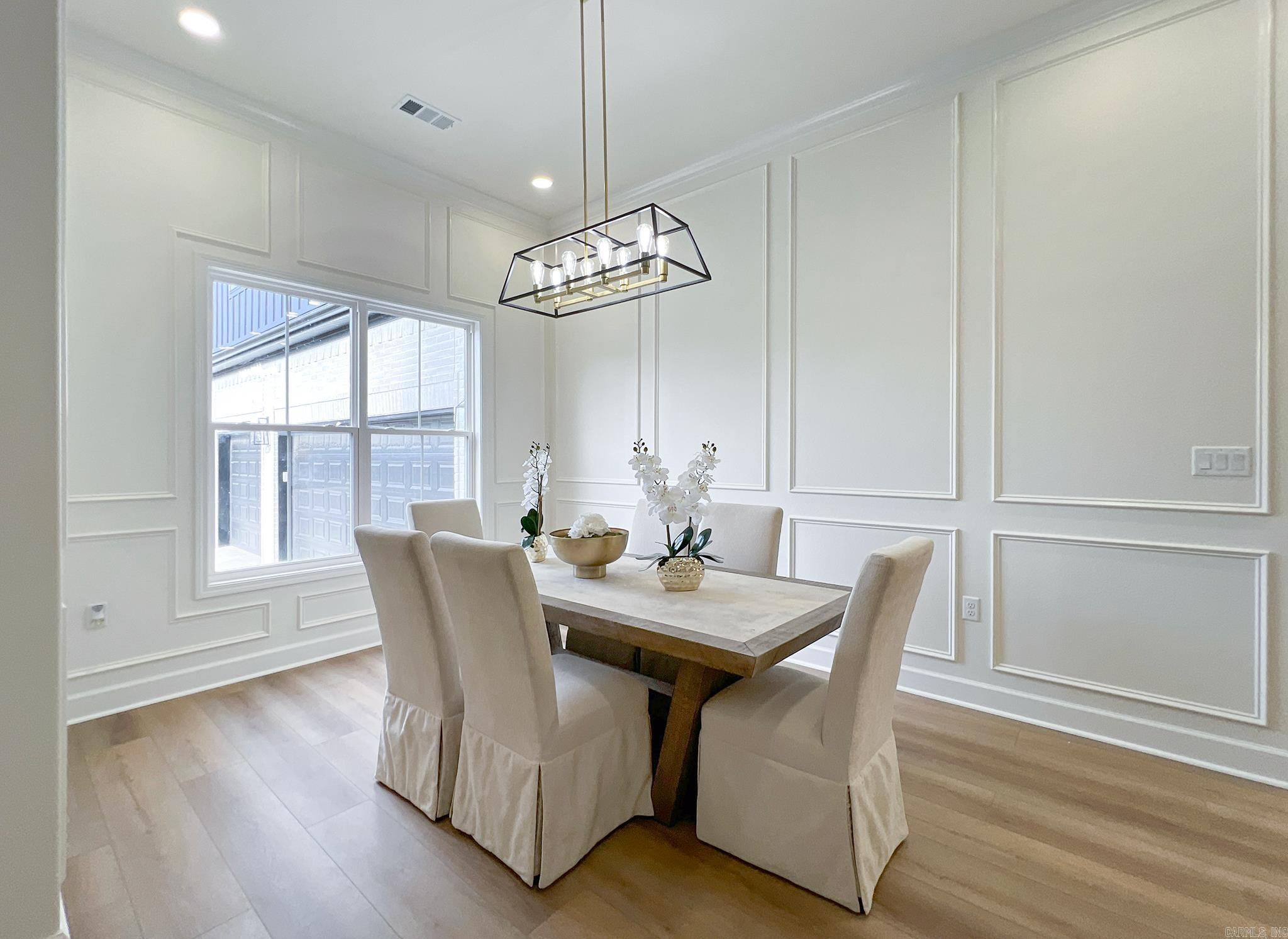 CHENAL VALLEY EPERNAY PLACE - Residential
