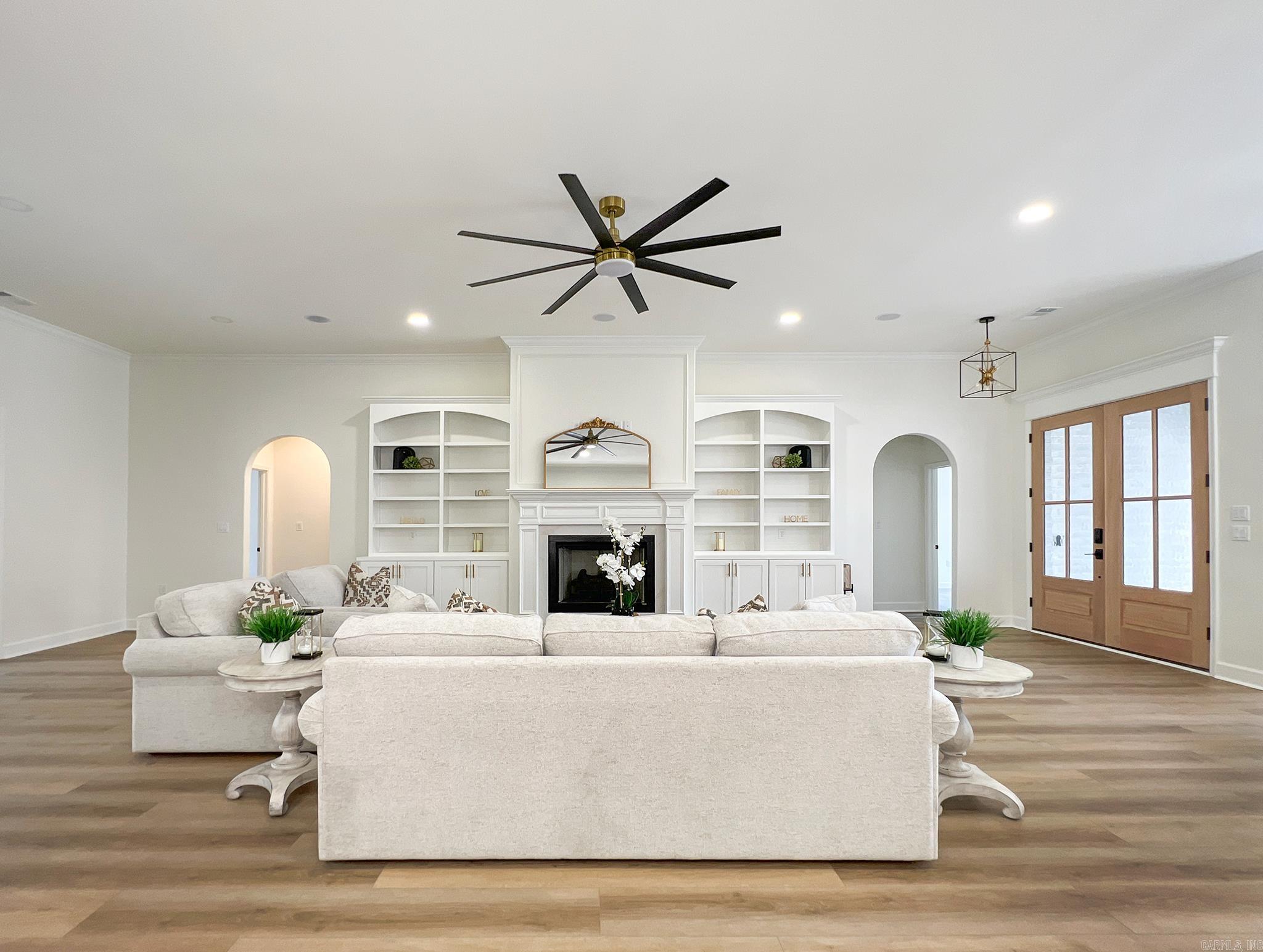 CHENAL VALLEY EPERNAY PLACE - Residential