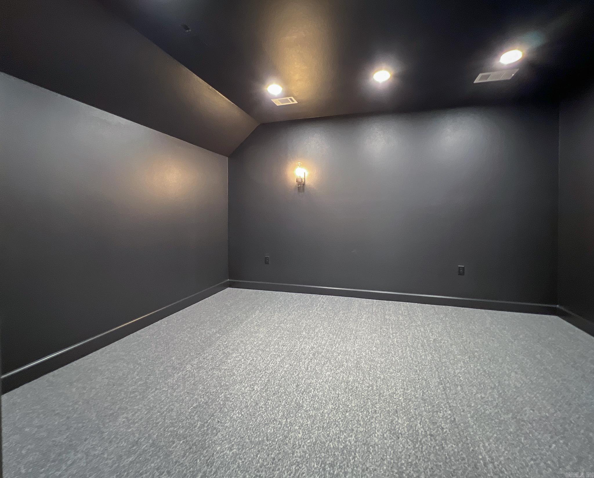 CHENAL VALLEY EPERNAY PLACE - Residential