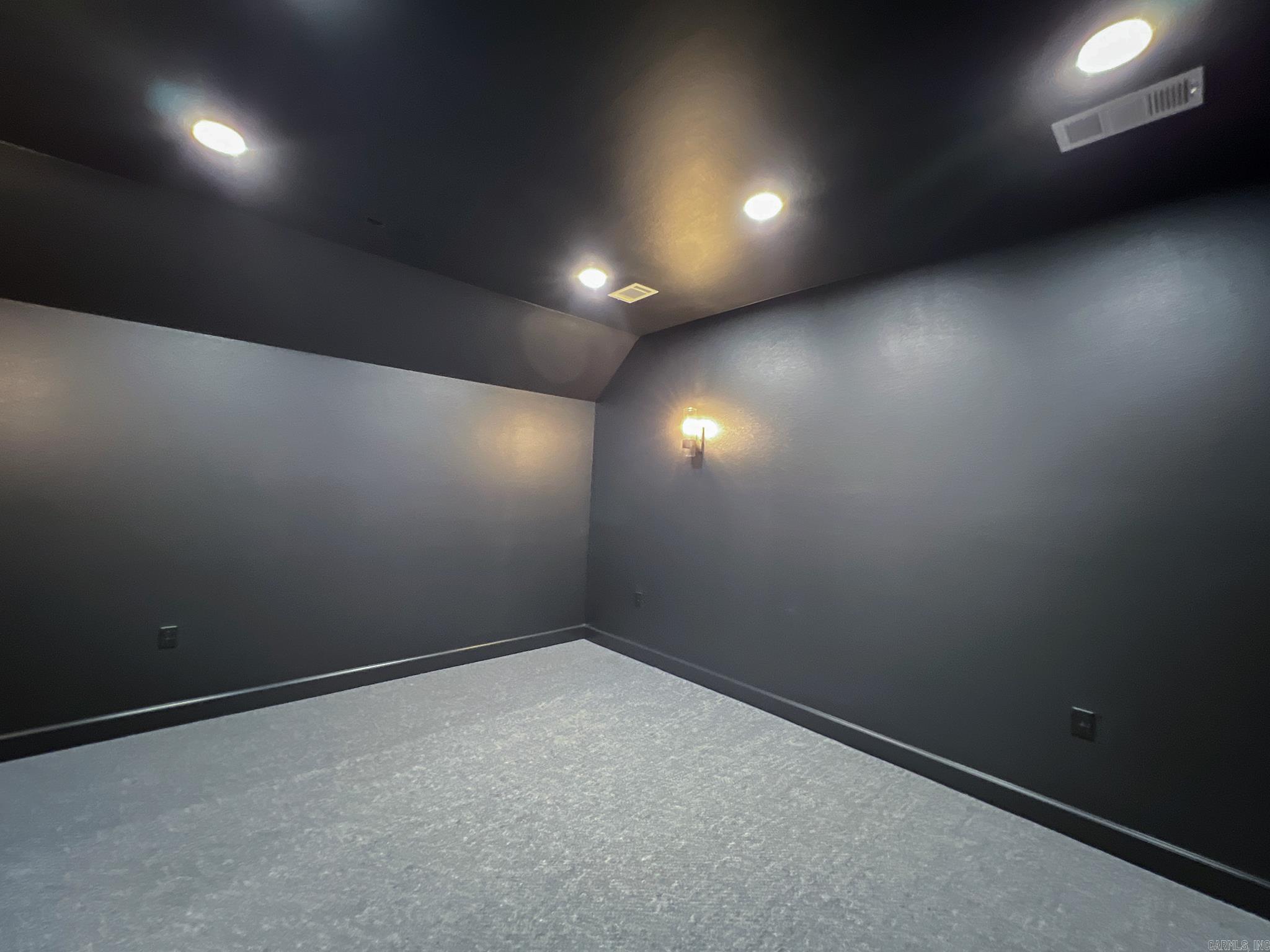 CHENAL VALLEY EPERNAY PLACE - Residential