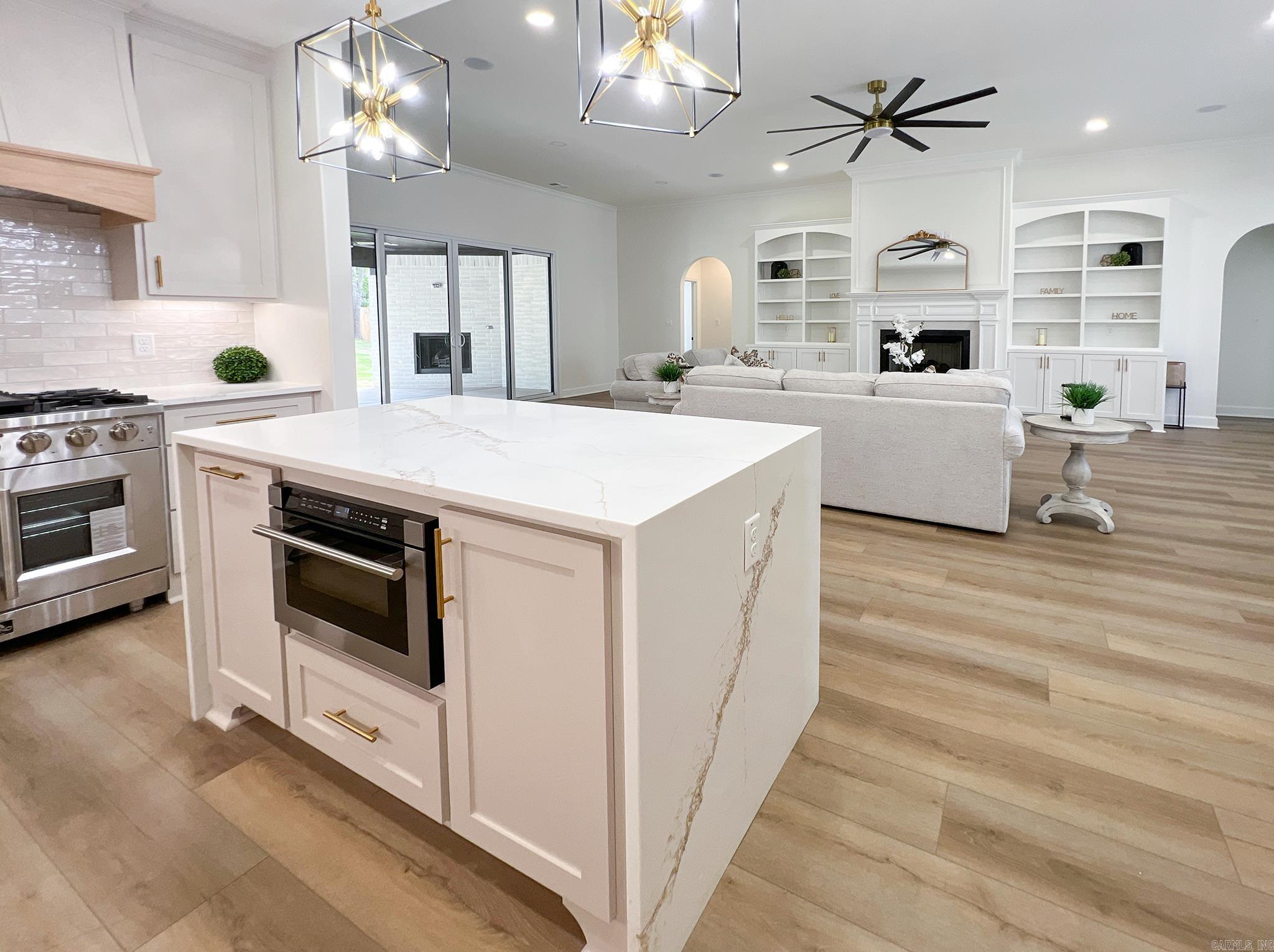 CHENAL VALLEY EPERNAY PLACE - Residential