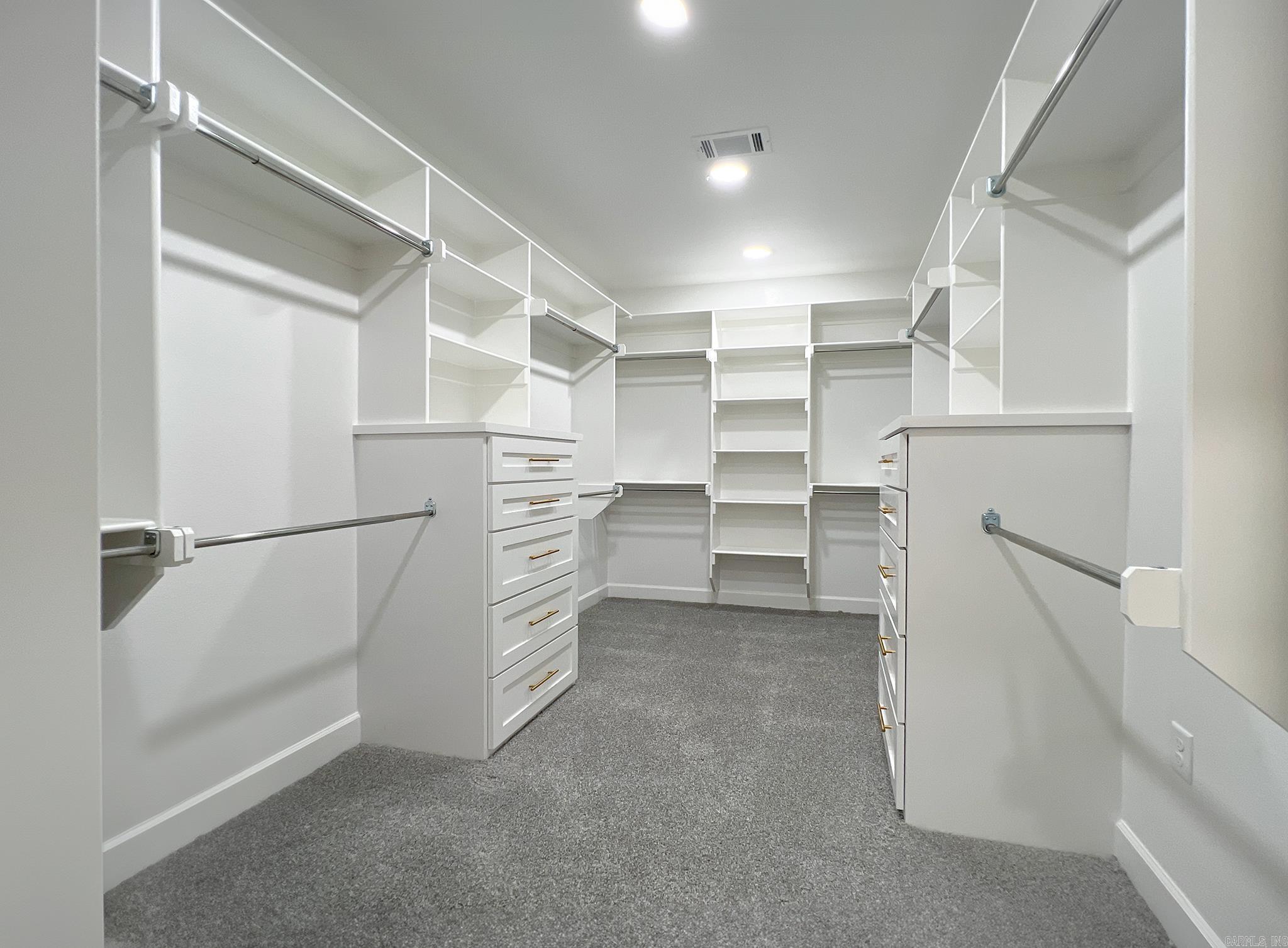 CHENAL VALLEY EPERNAY PLACE - Residential