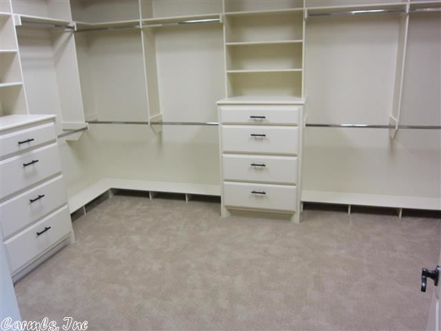 MAUMELLE VALLEY ESTATES - Residential