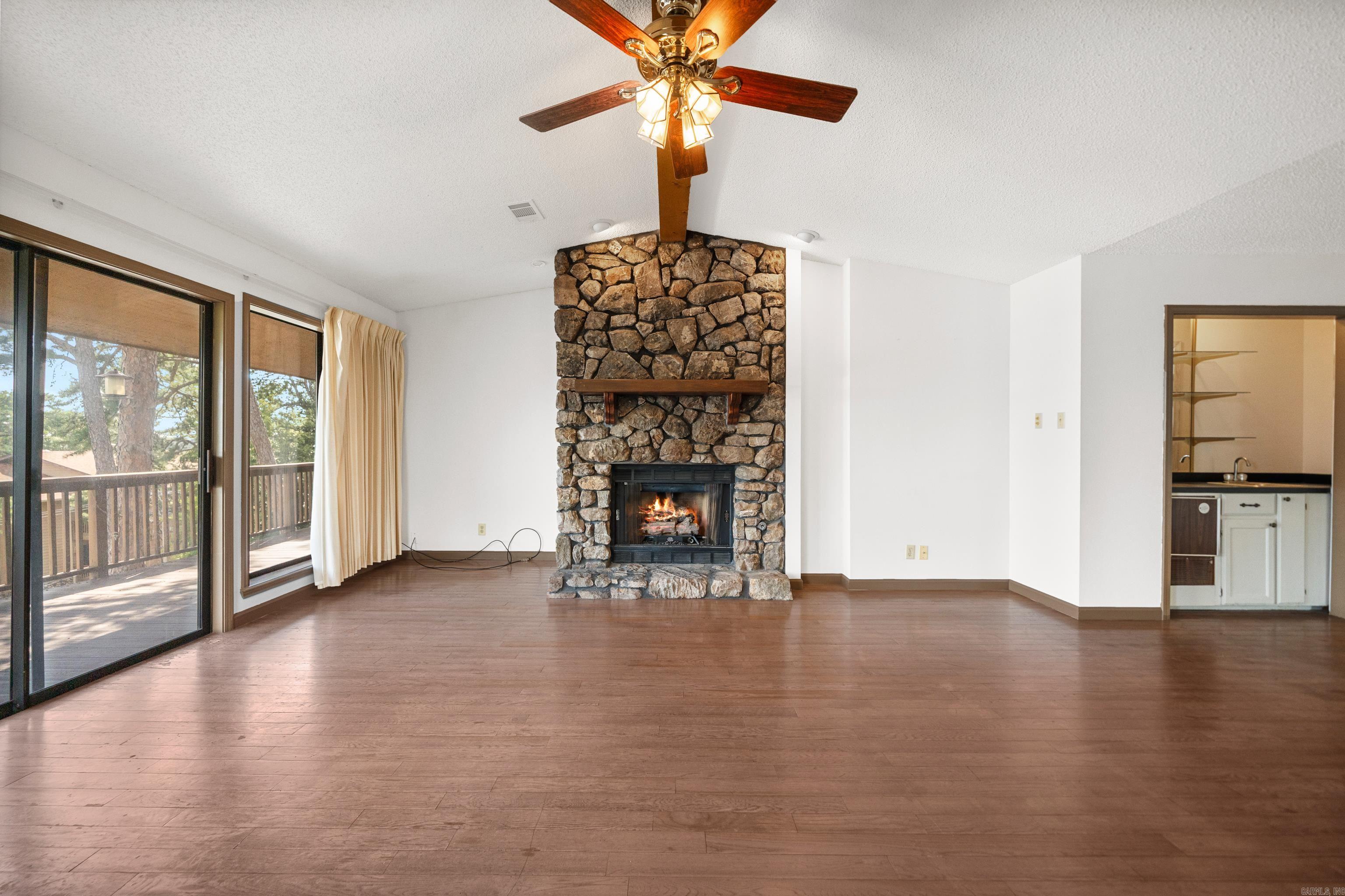 CEDAR CREST HPR - Residential