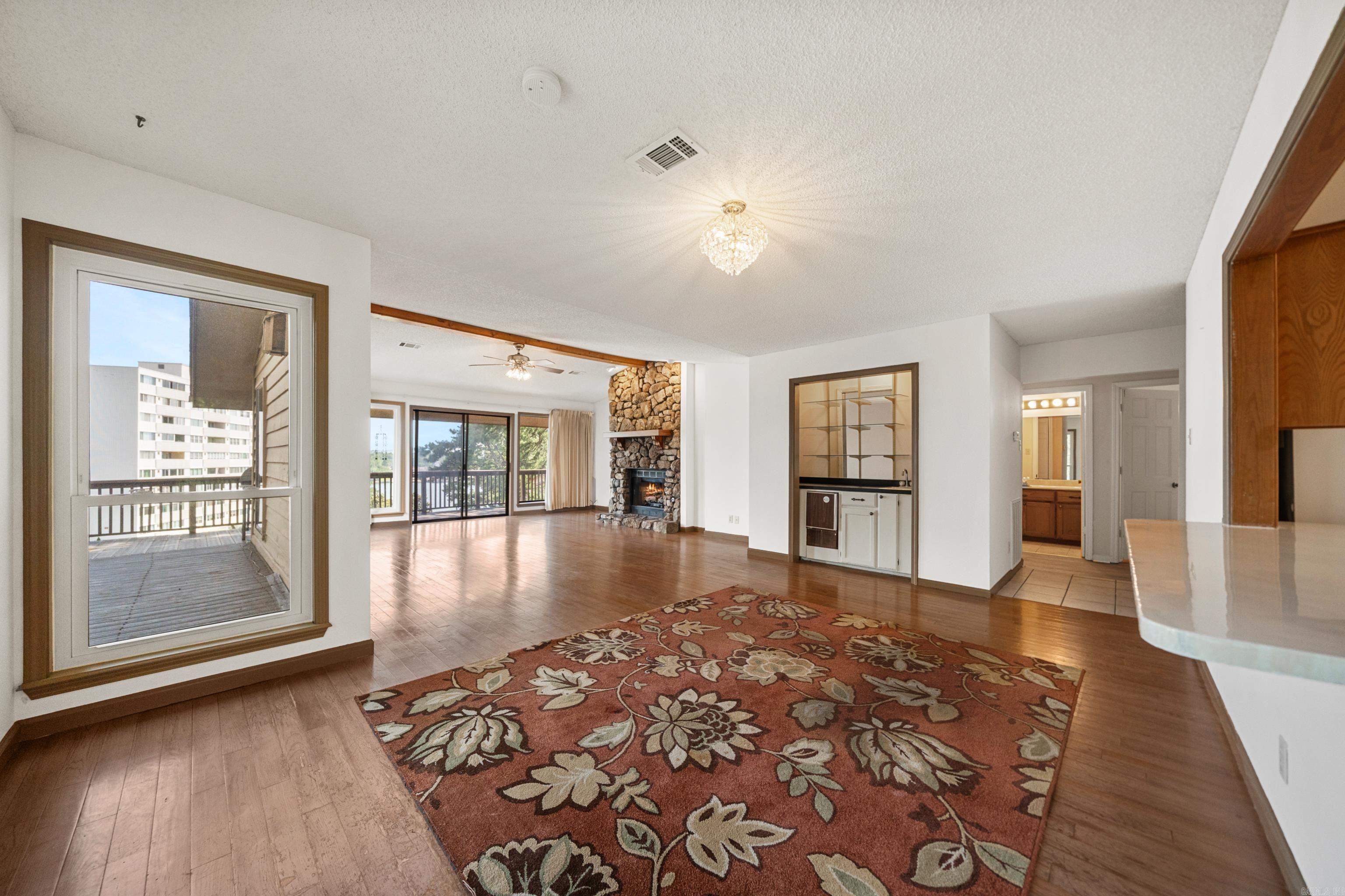 CEDAR CREST HPR - Residential