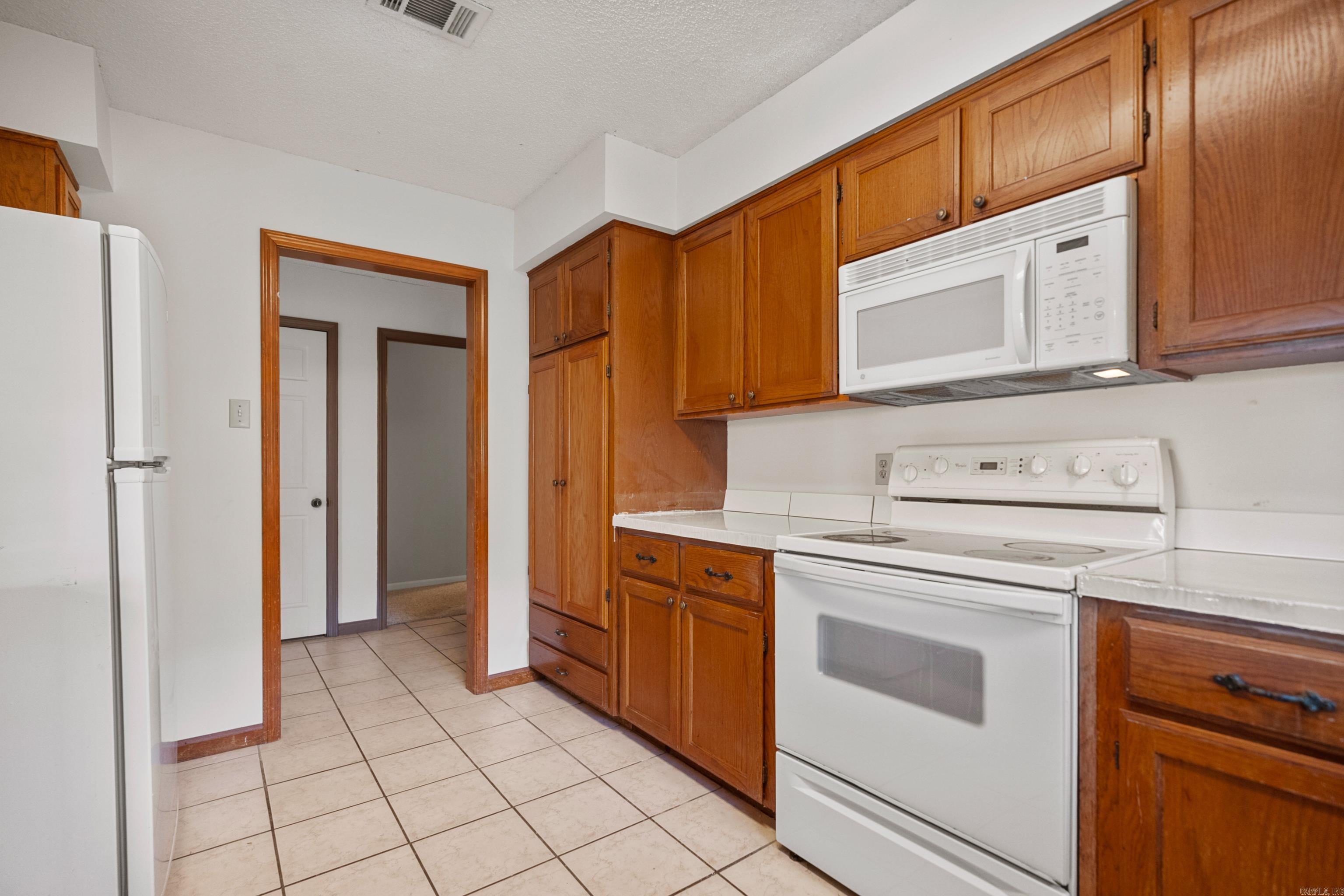 CEDAR CREST HPR - Residential