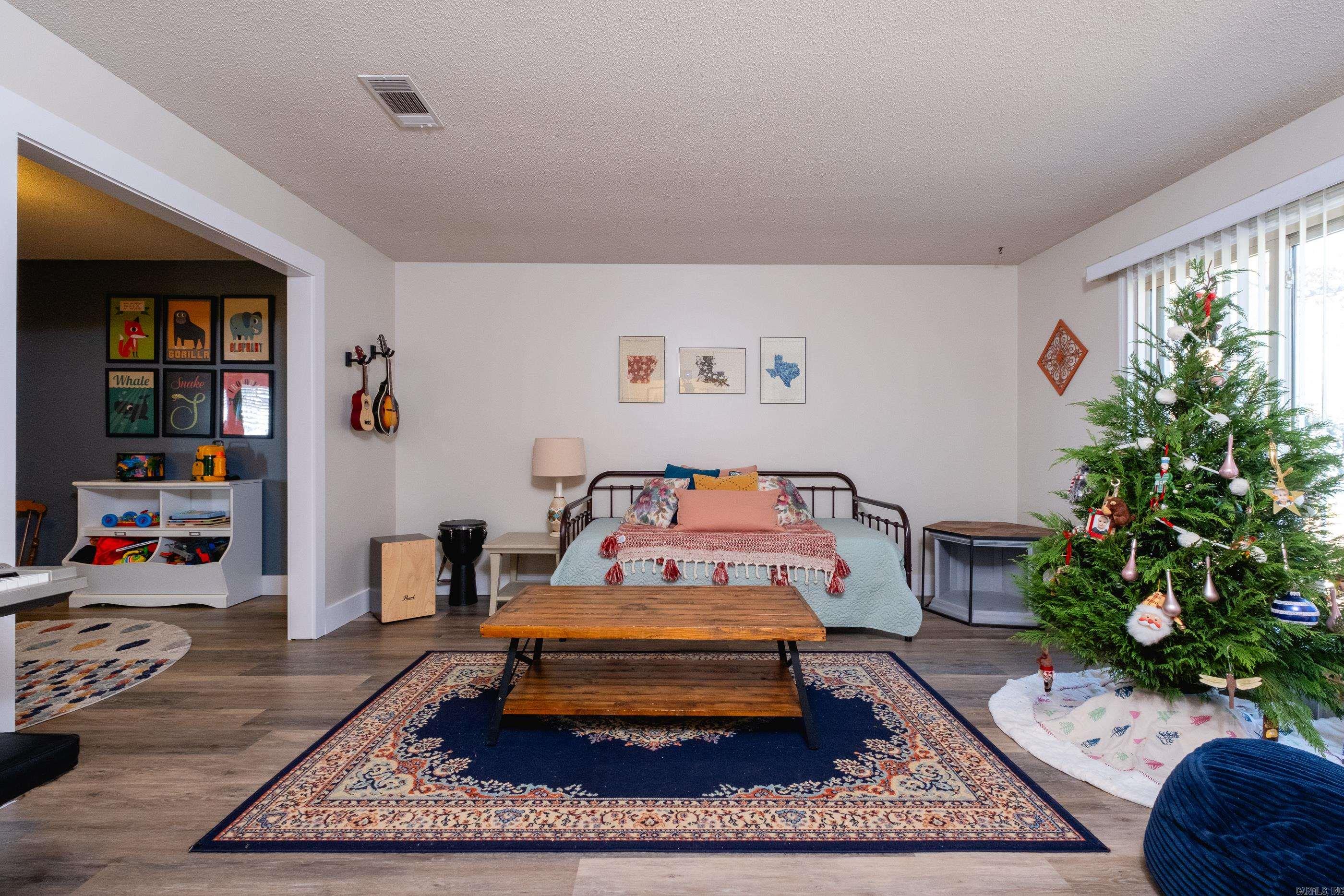 WALTON HEIGHTS - Residential