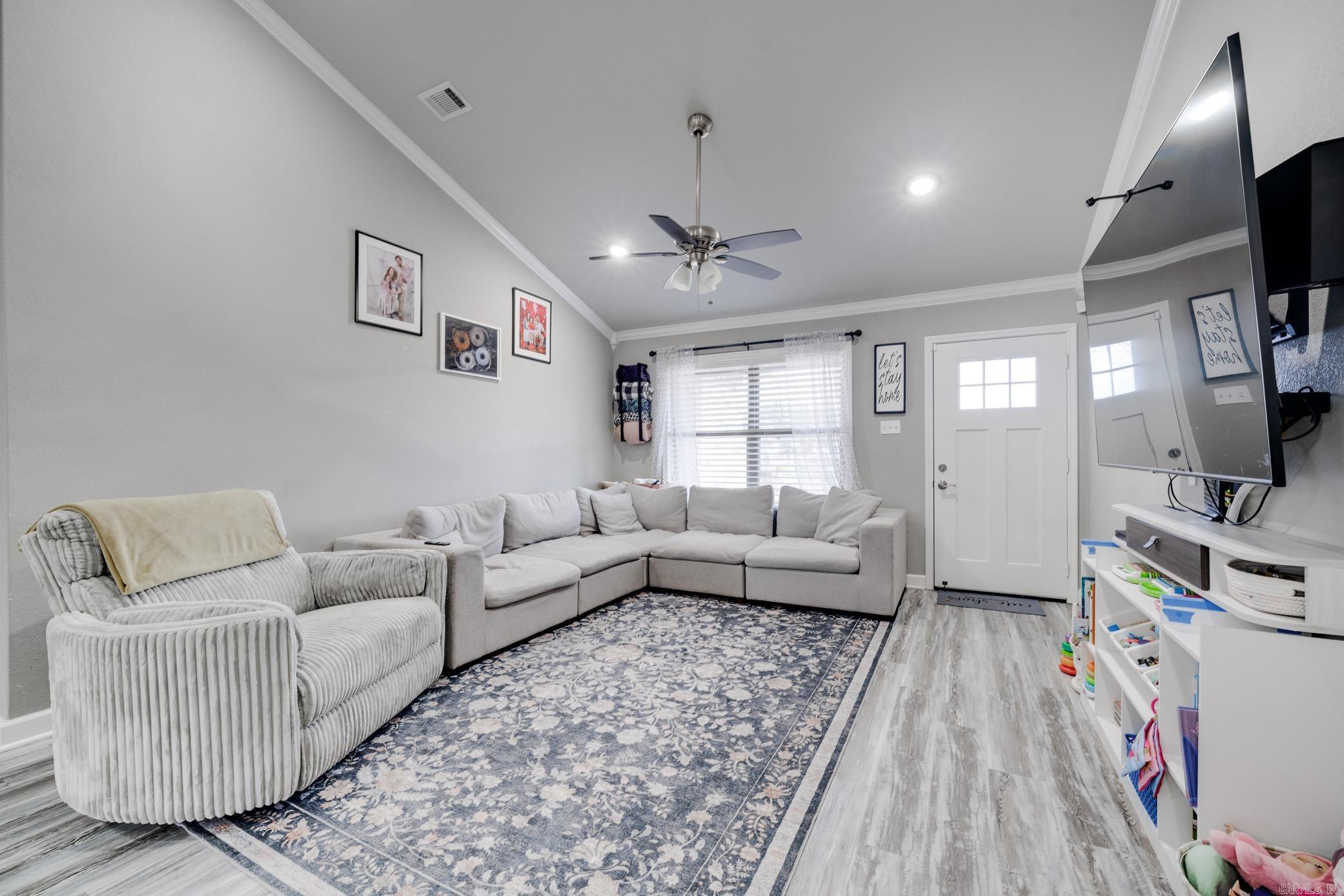 DEERFIELD ESTATES - Residential