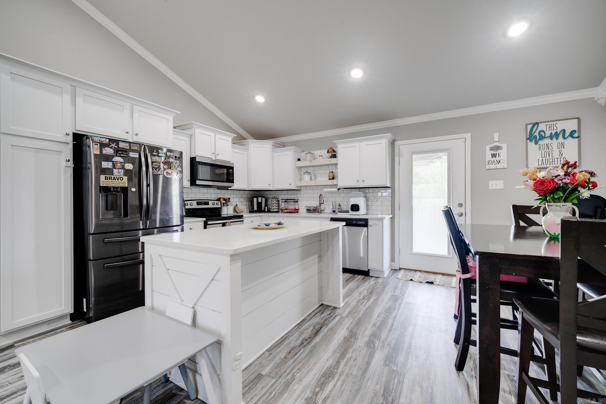 DEERFIELD ESTATES - Residential