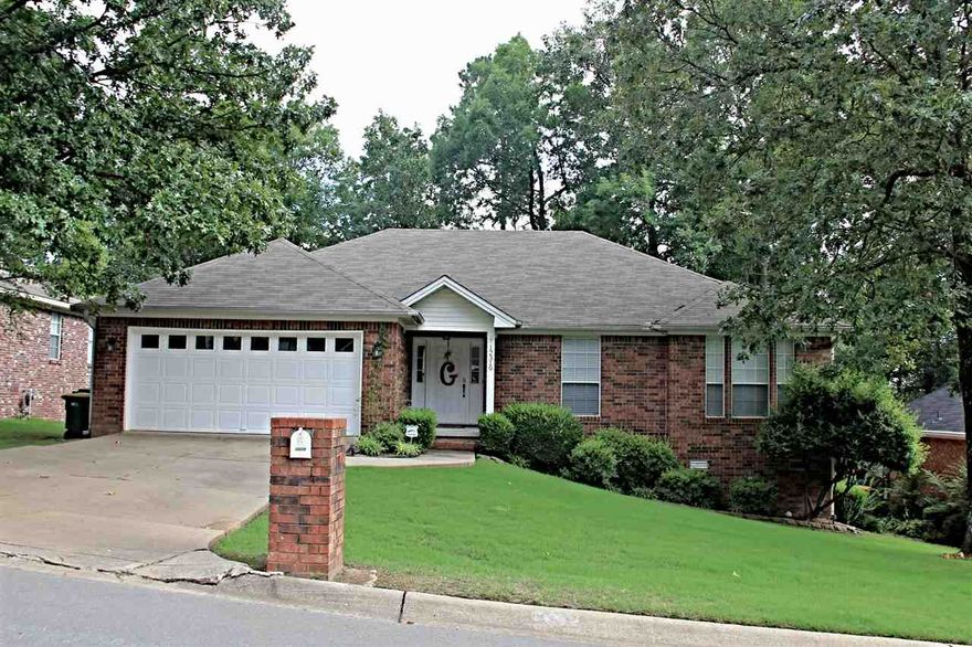 Great home in Cherry Creek. Well maintained. Update kitchen w/granite, SSA and tile backsplash. Beautiful handscraped Hdwds. New ceiling fans, crown molding, fresh paint throughout and recessed lighting w/some new light fixtures. Alarm system. Roof and HVAC less than 5 years old. Tons of storage to include under the house. Storage closet in garage (47sf) Open floor plan. Large living area and master. Huge fenced backyard. Convenient to interstate and WLR entertainment/Dining. Show today!!