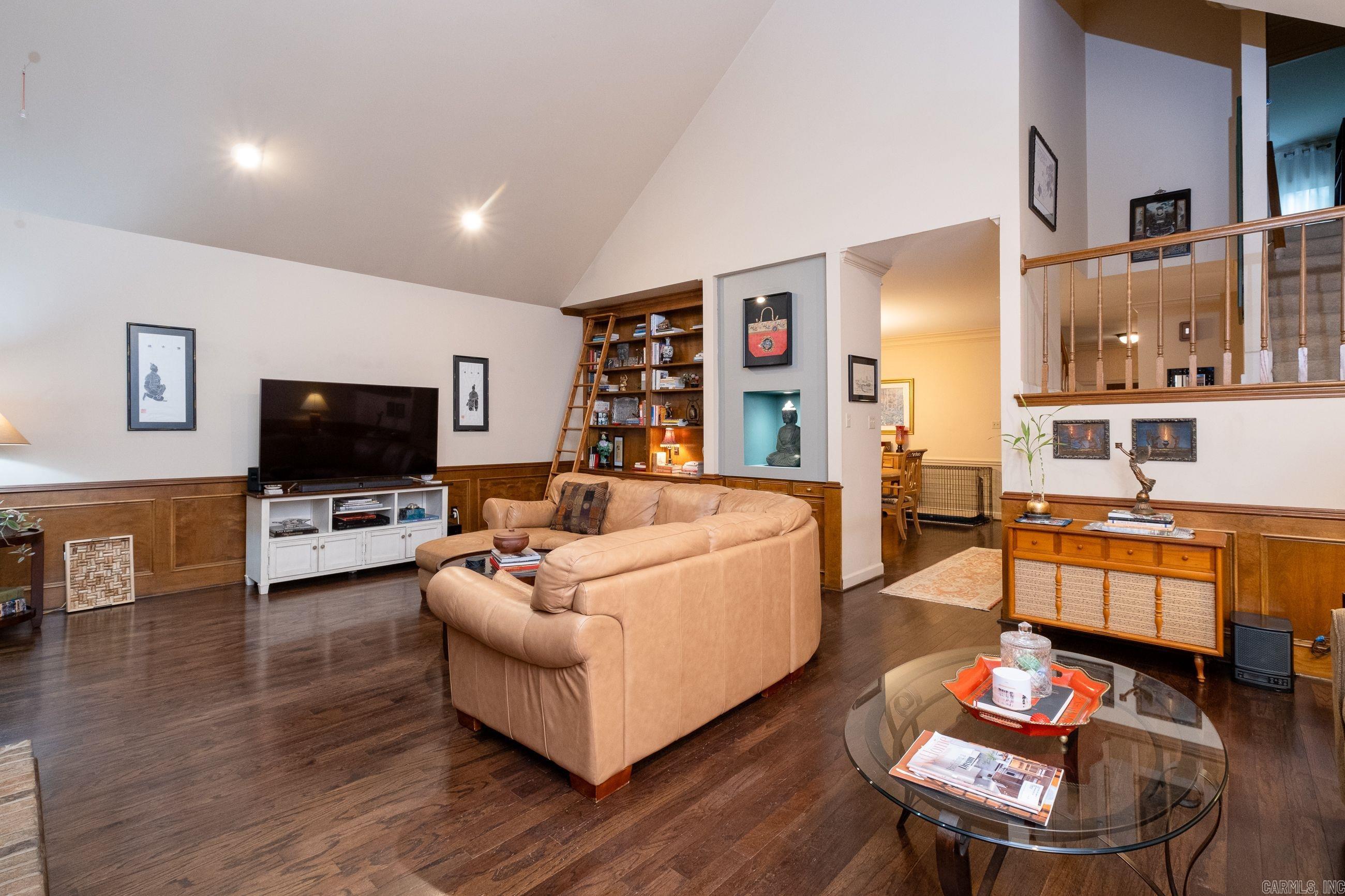 PLEASANT VALLEY MANOR - Residential