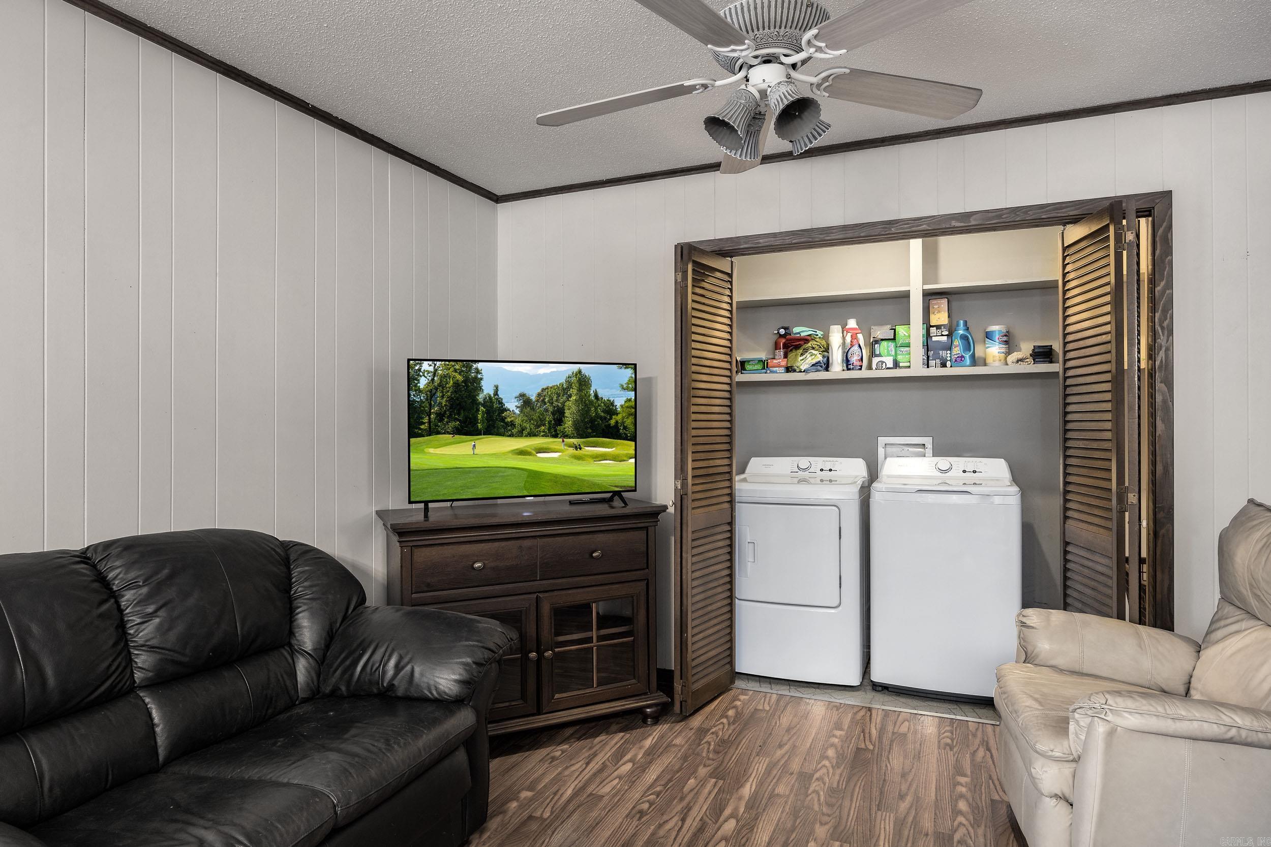 BRIARWOOD - Residential